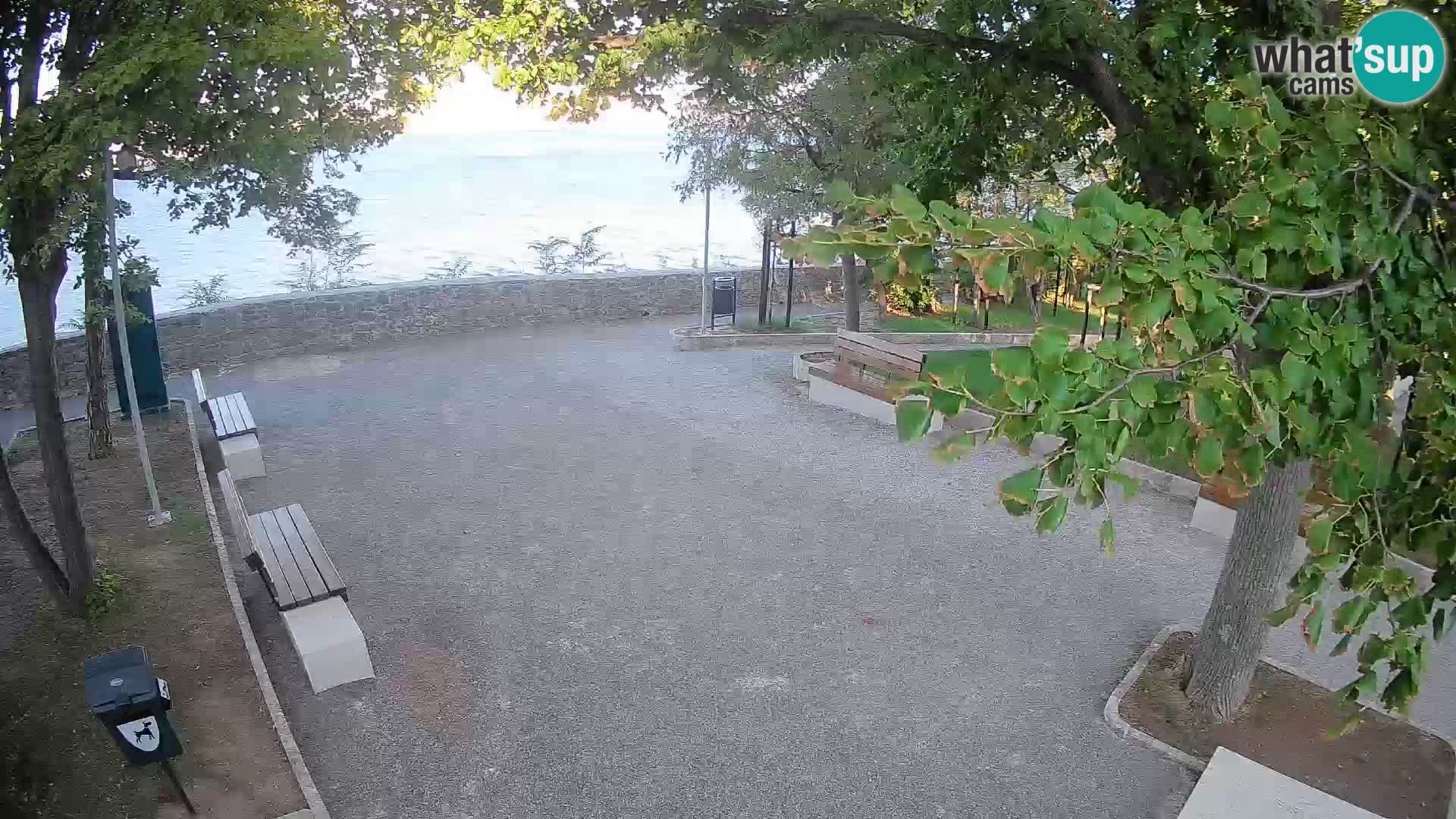 Webcam Senj en direct – Parc des Écrivains et canal du Velebit