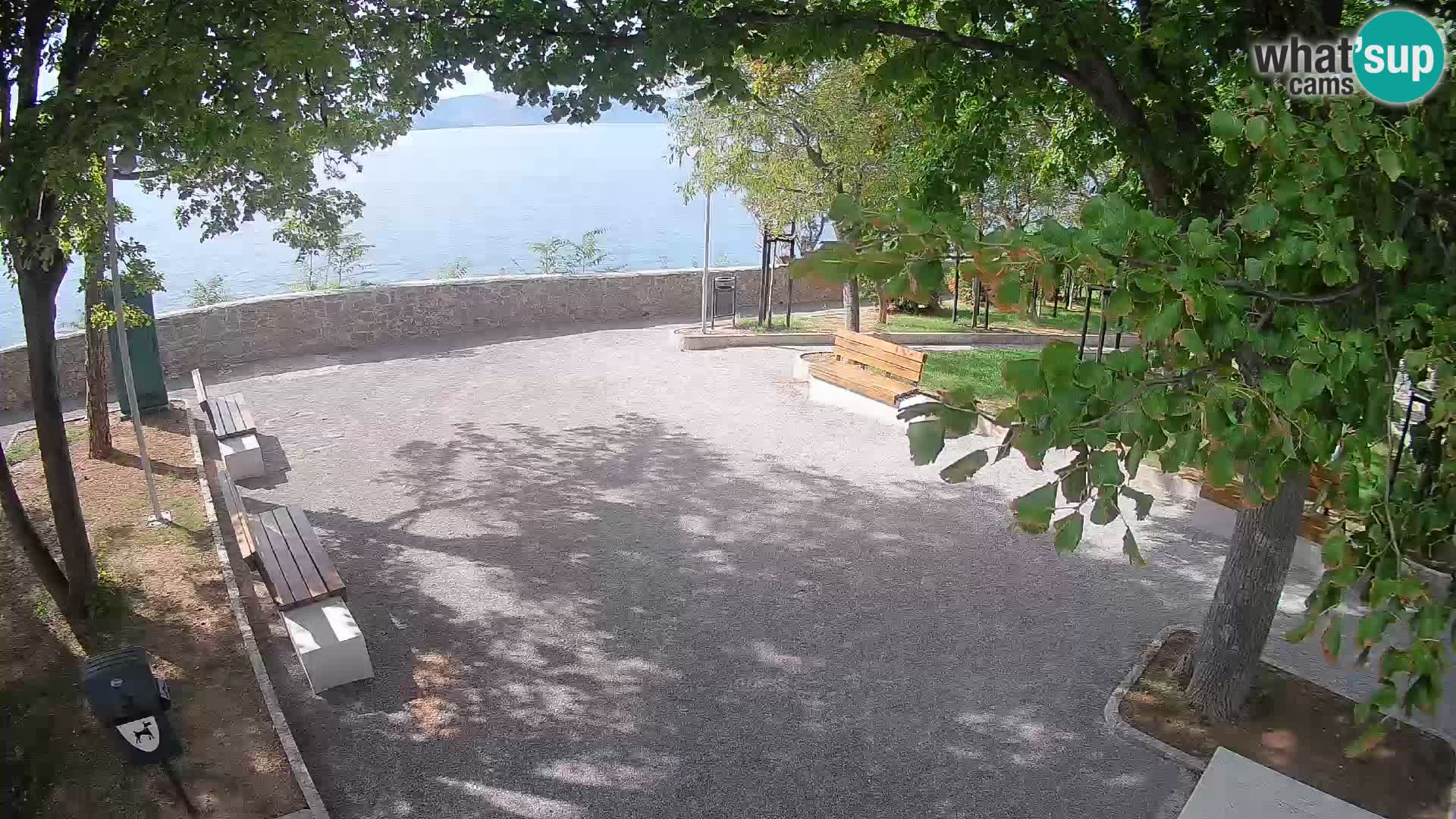 Webcam Senj en direct – Parc des Écrivains et canal du Velebit