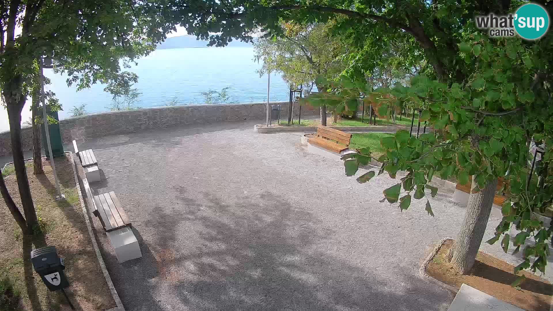 Webcam Senj en direct – Parc des Écrivains et canal du Velebit