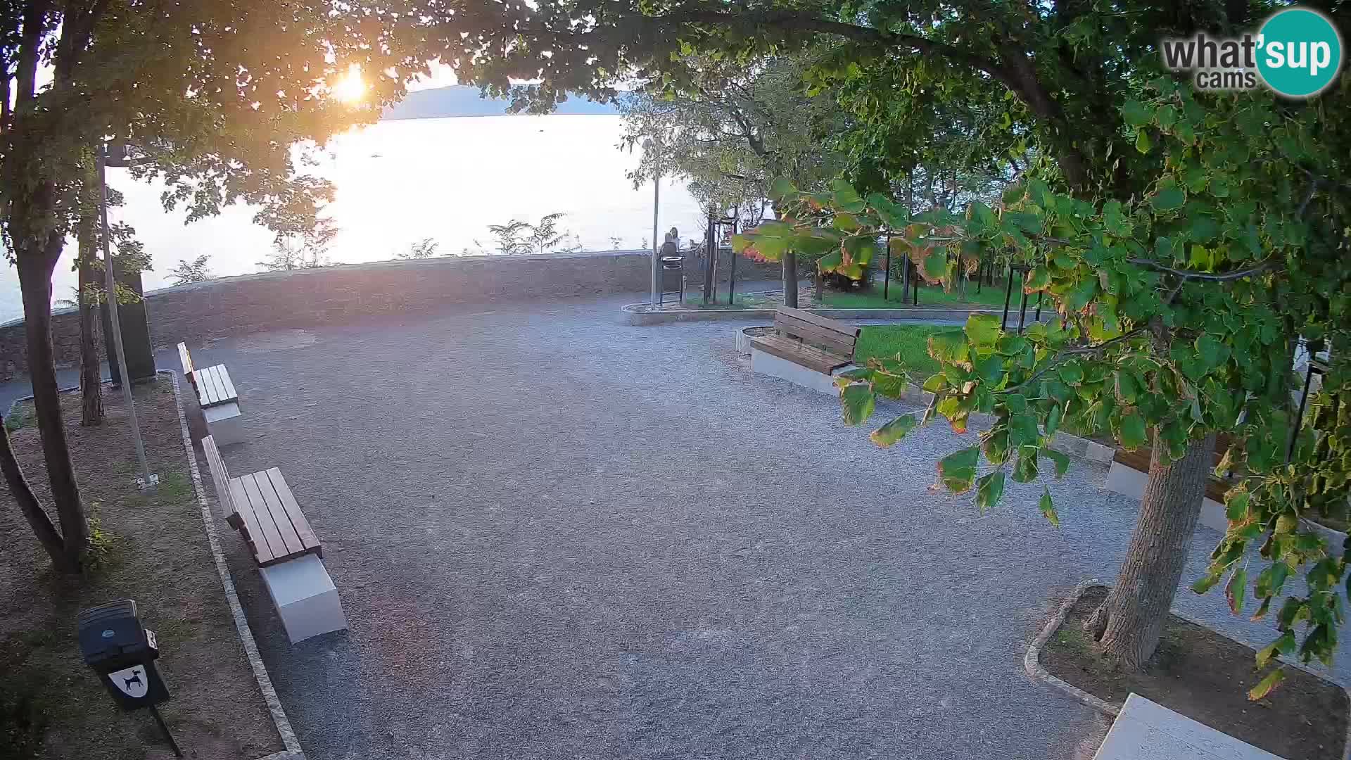 Senj Live Webcam – Schriftstellerpark und Velebit-Kanal