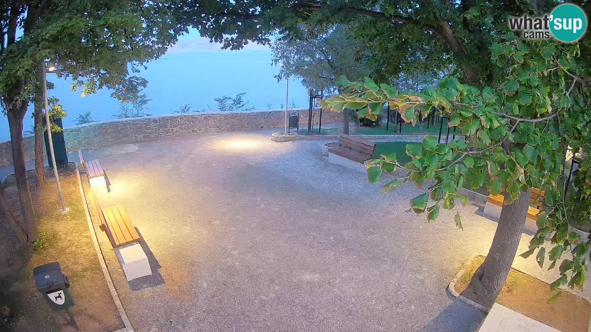 Senj Live Webcam – Schriftstellerpark und Velebit-Kanal