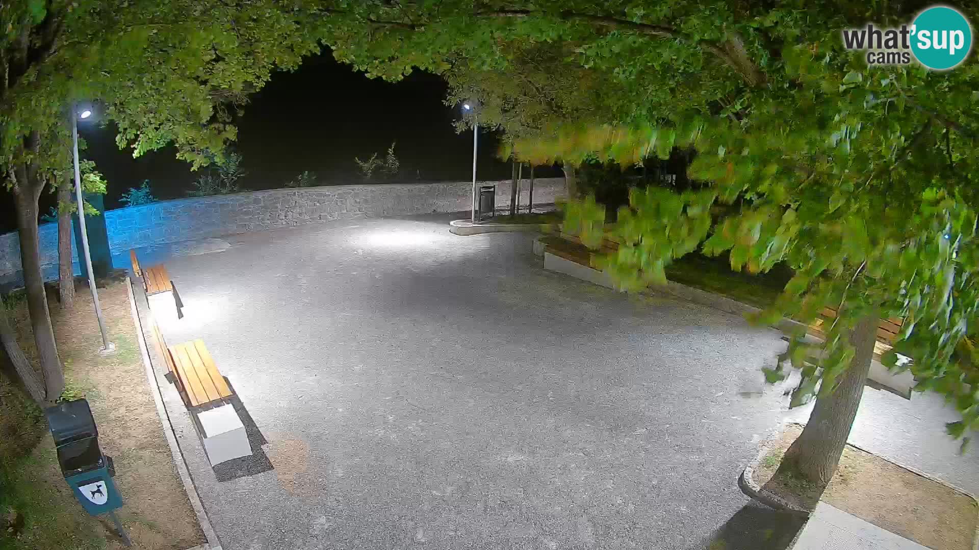 Webcam Senj en direct – Parc des Écrivains et canal du Velebit