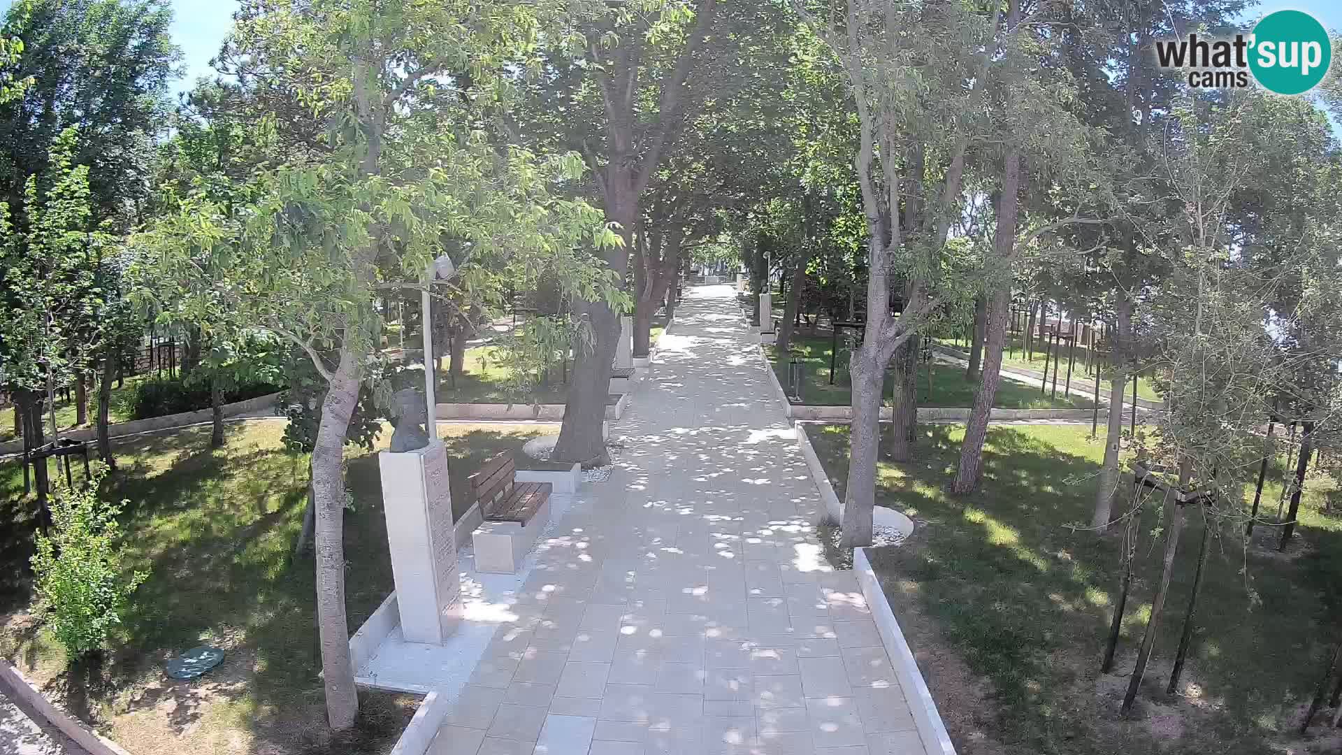 Park pisateljev Senj – Pogled v živo ob morju