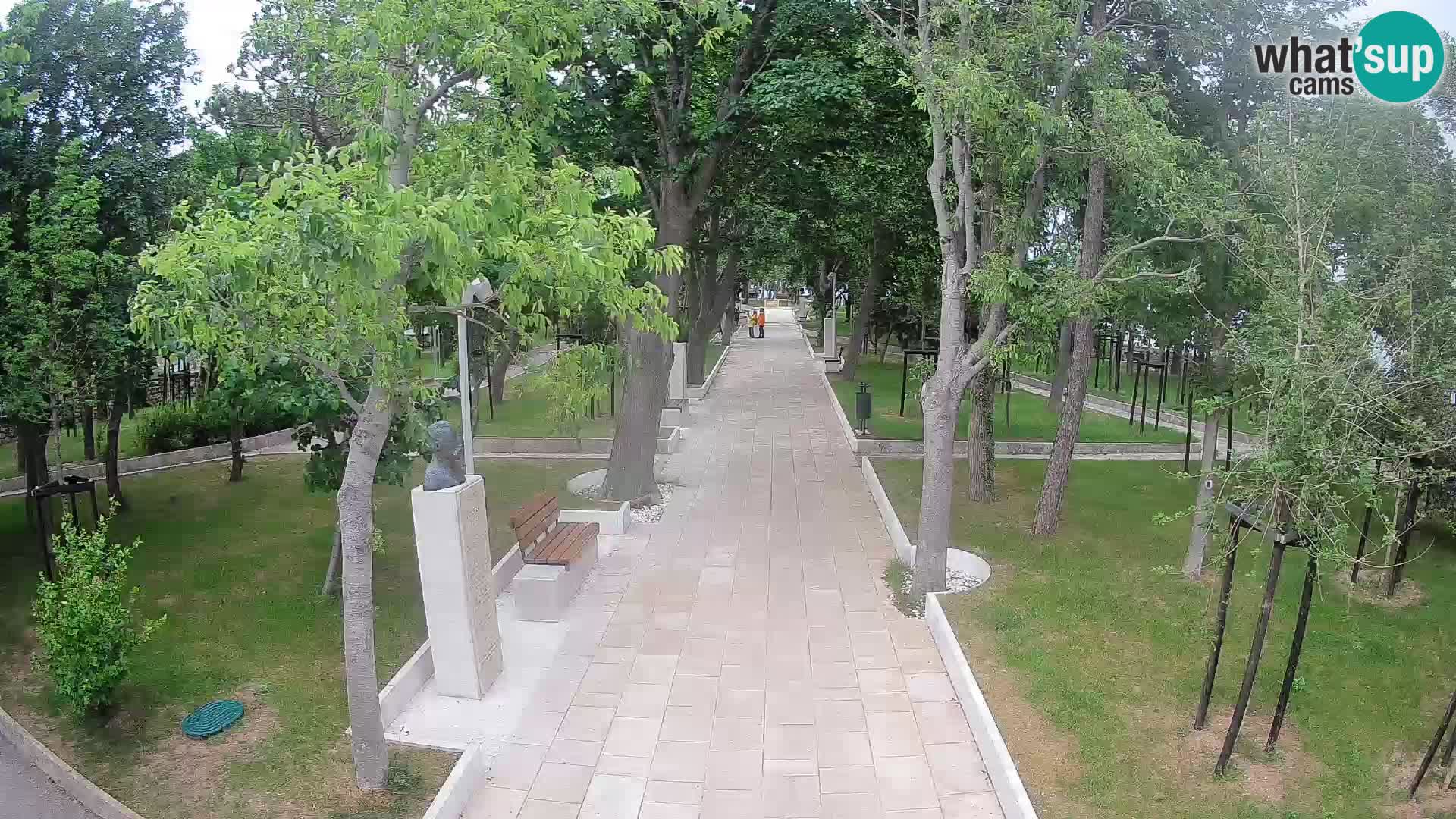 Park pisateljev Senj – Pogled v živo ob morju