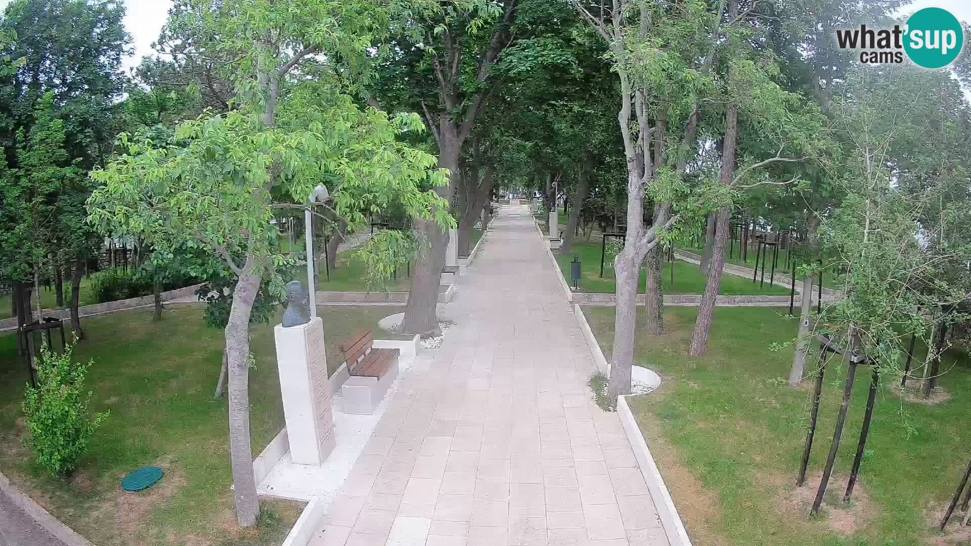 Park pisateljev Senj – Pogled v živo ob morju