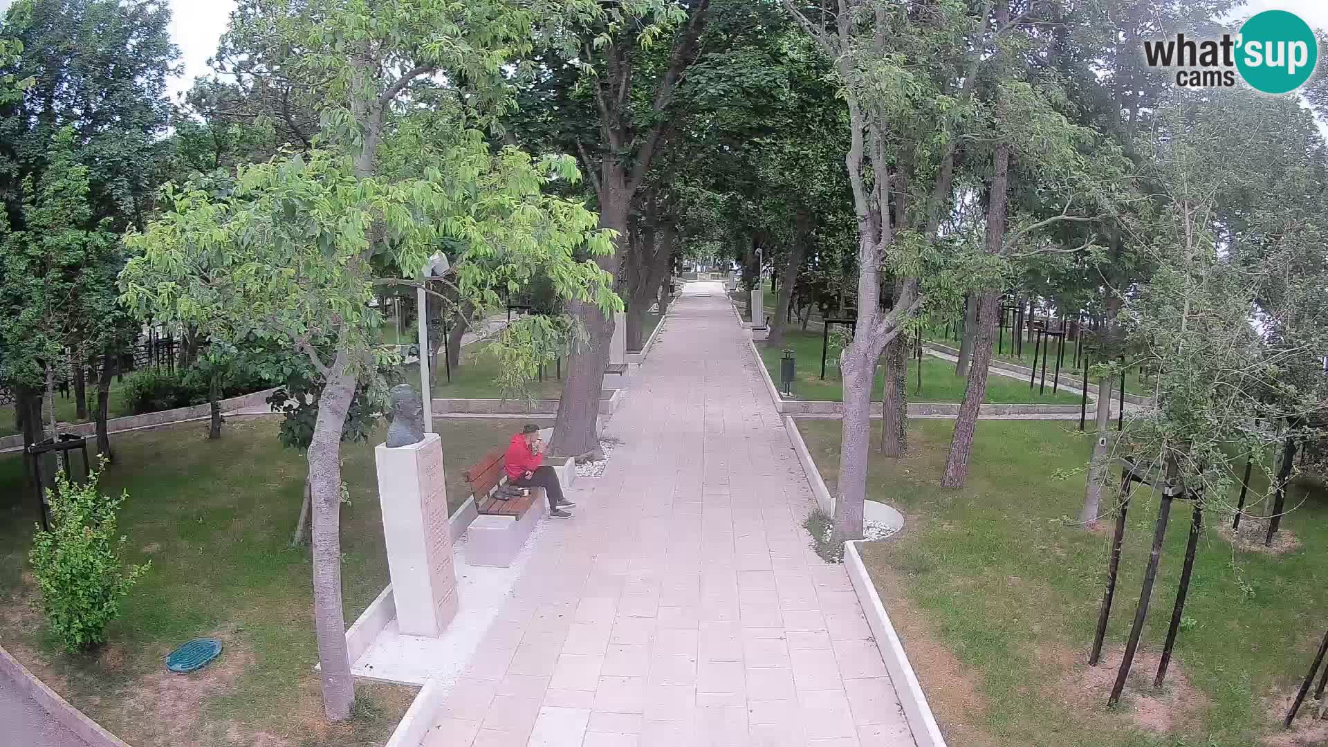 Park pisateljev Senj – Pogled v živo ob morju
