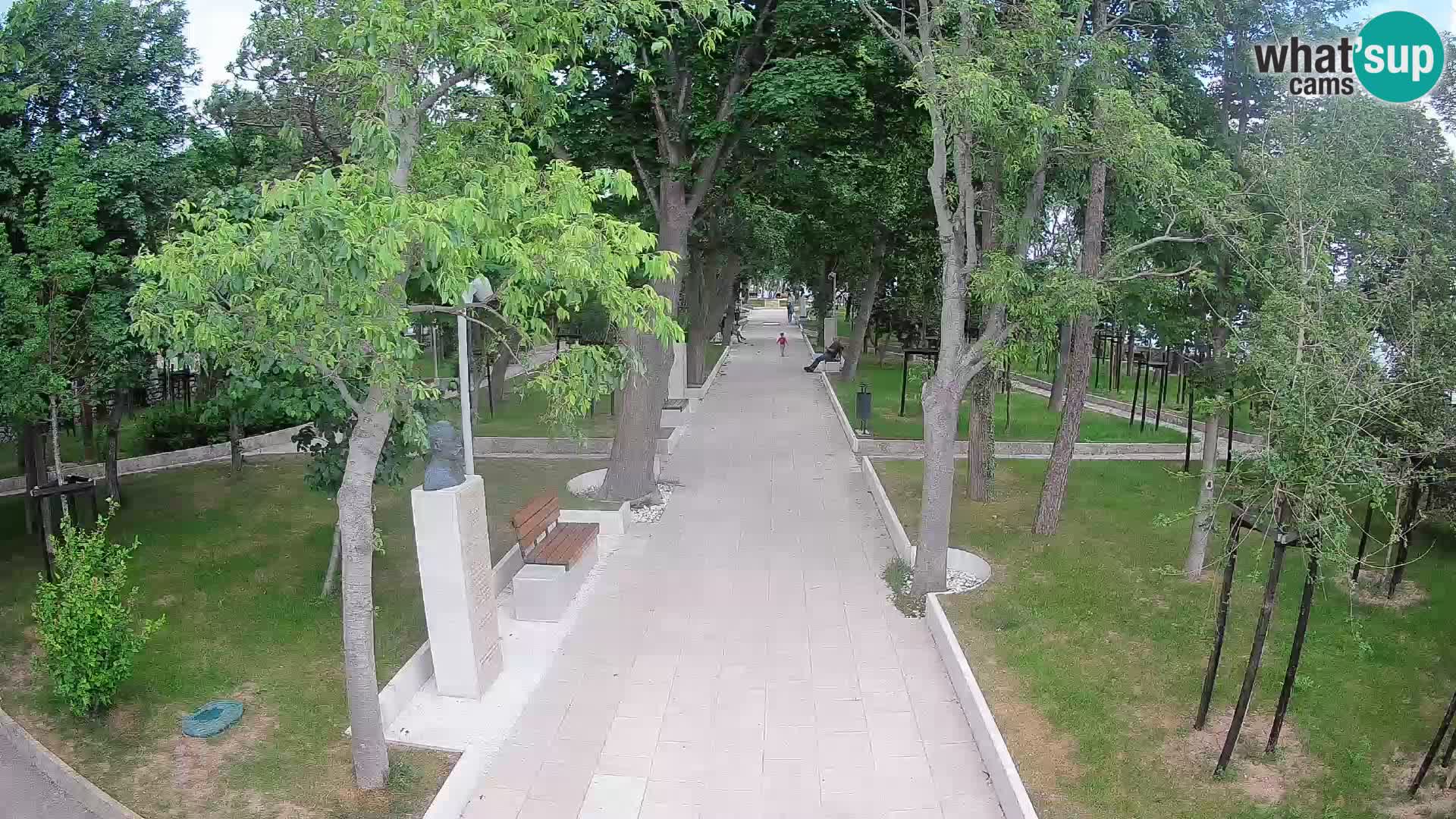 Park pisateljev Senj – Pogled v živo ob morju