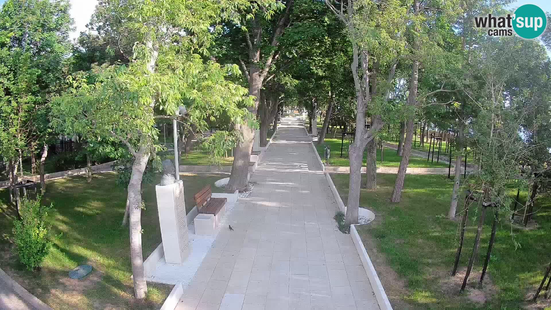Park pisateljev Senj – Pogled v živo ob morju