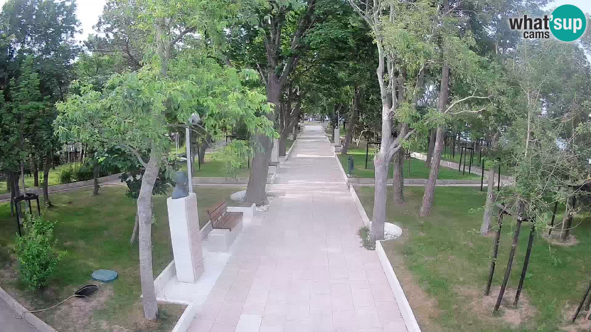 Park pisateljev Senj – Pogled v živo ob morju
