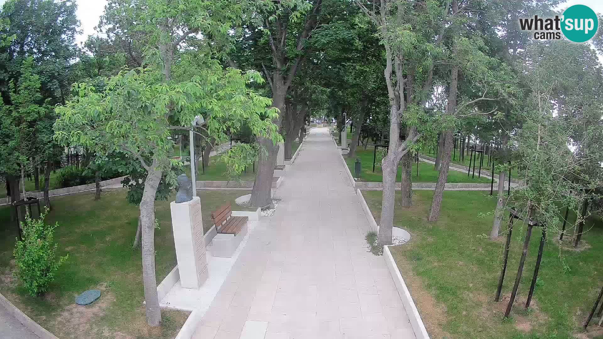 Park pisateljev Senj – Pogled v živo ob morju