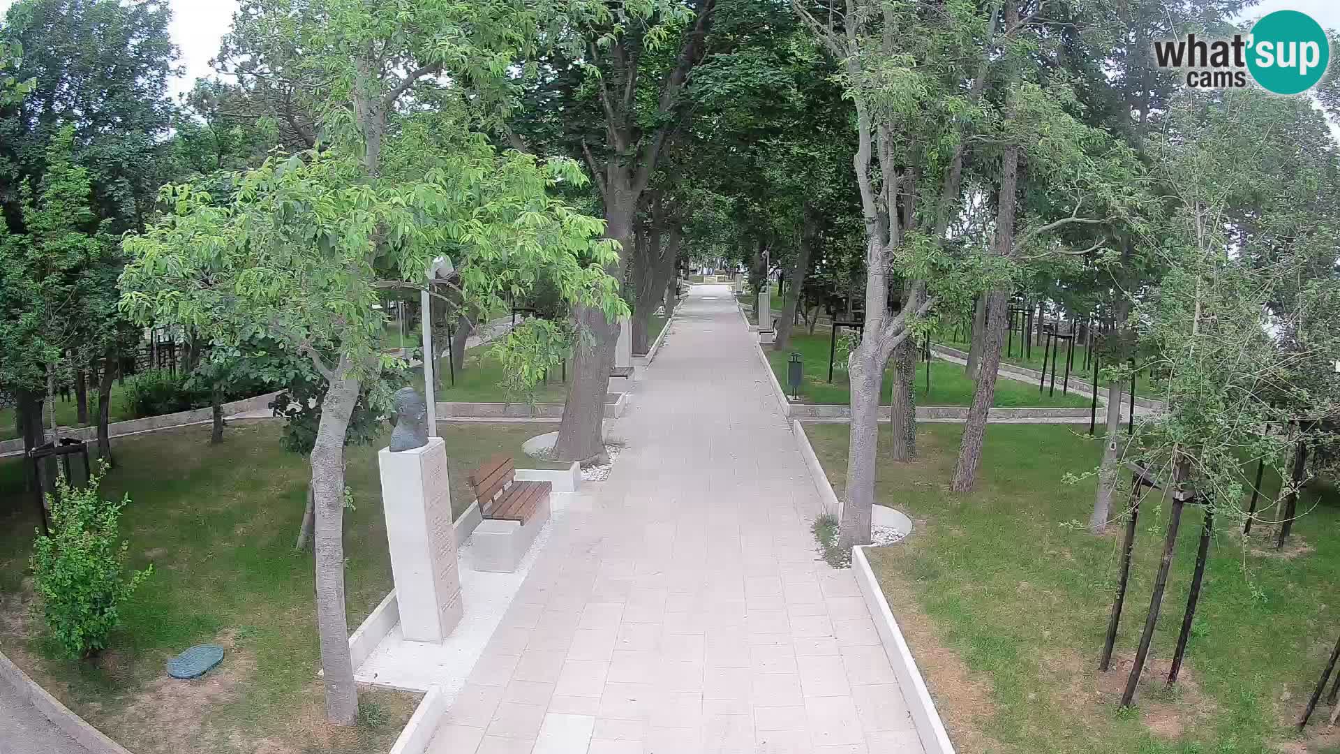 Park pisateljev Senj – Pogled v živo ob morju