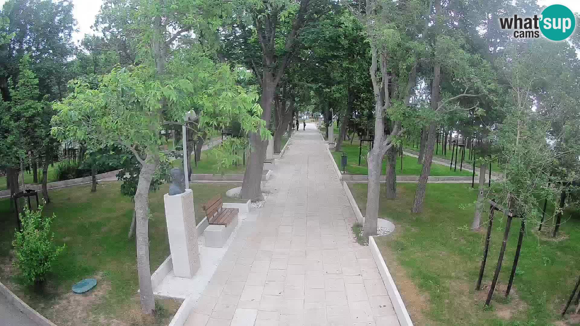 Park pisateljev Senj – Pogled v živo ob morju