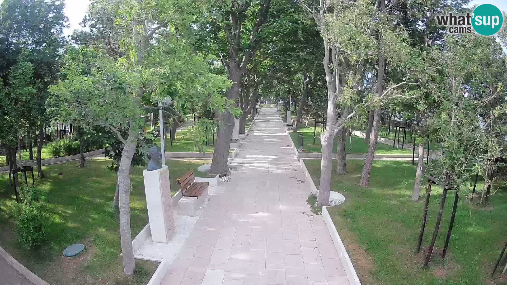 Park pisateljev Senj – Pogled v živo ob morju