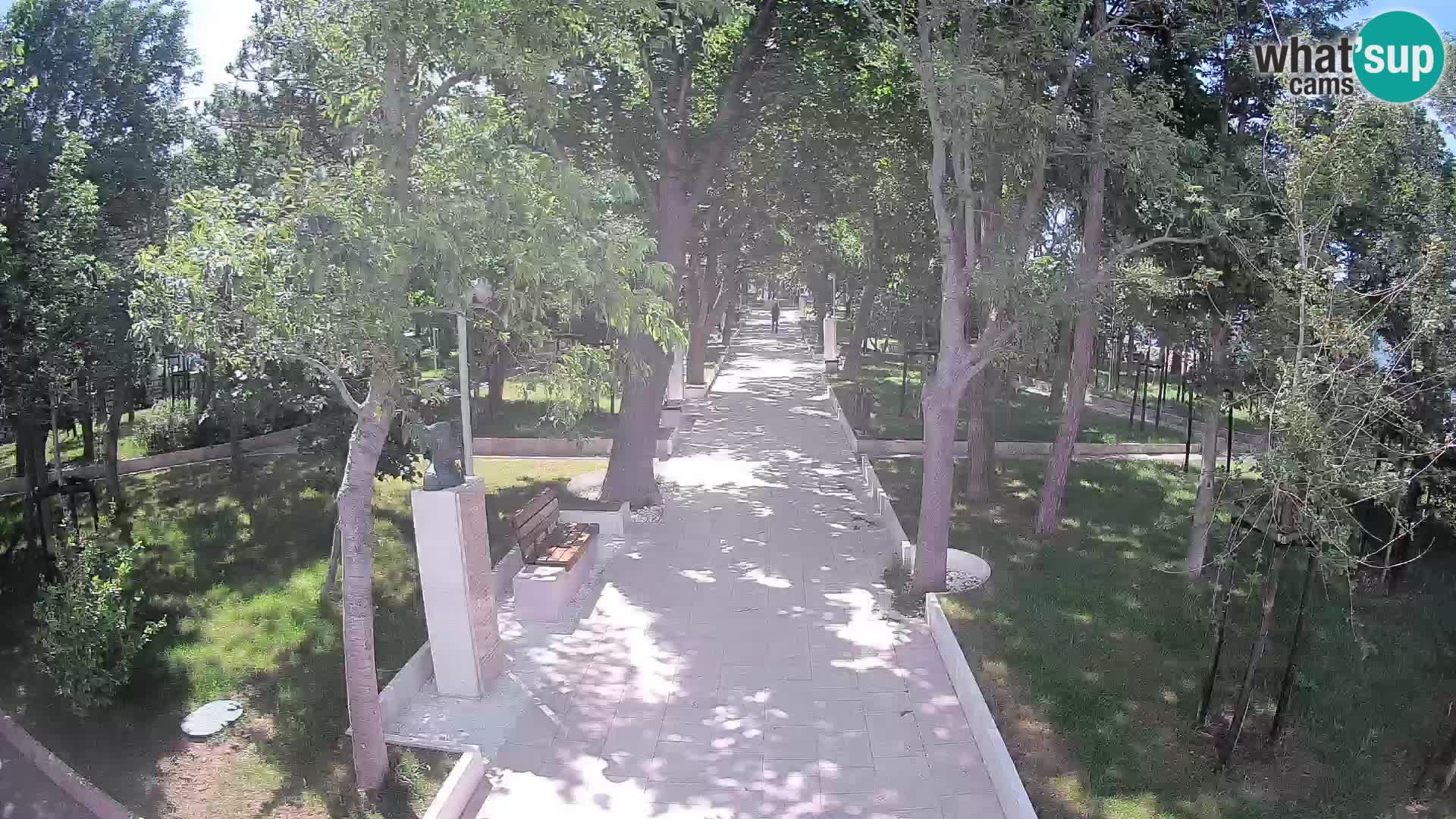 Park pisateljev Senj – Pogled v živo ob morju