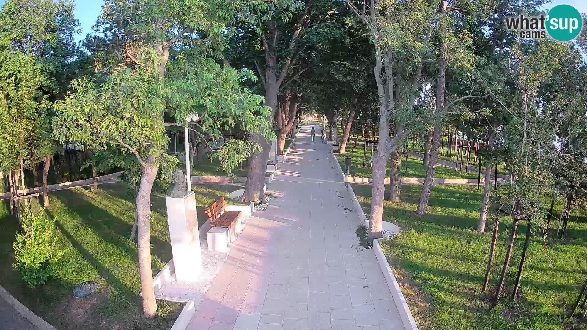 Park pisateljev Senj – Pogled v živo ob morju