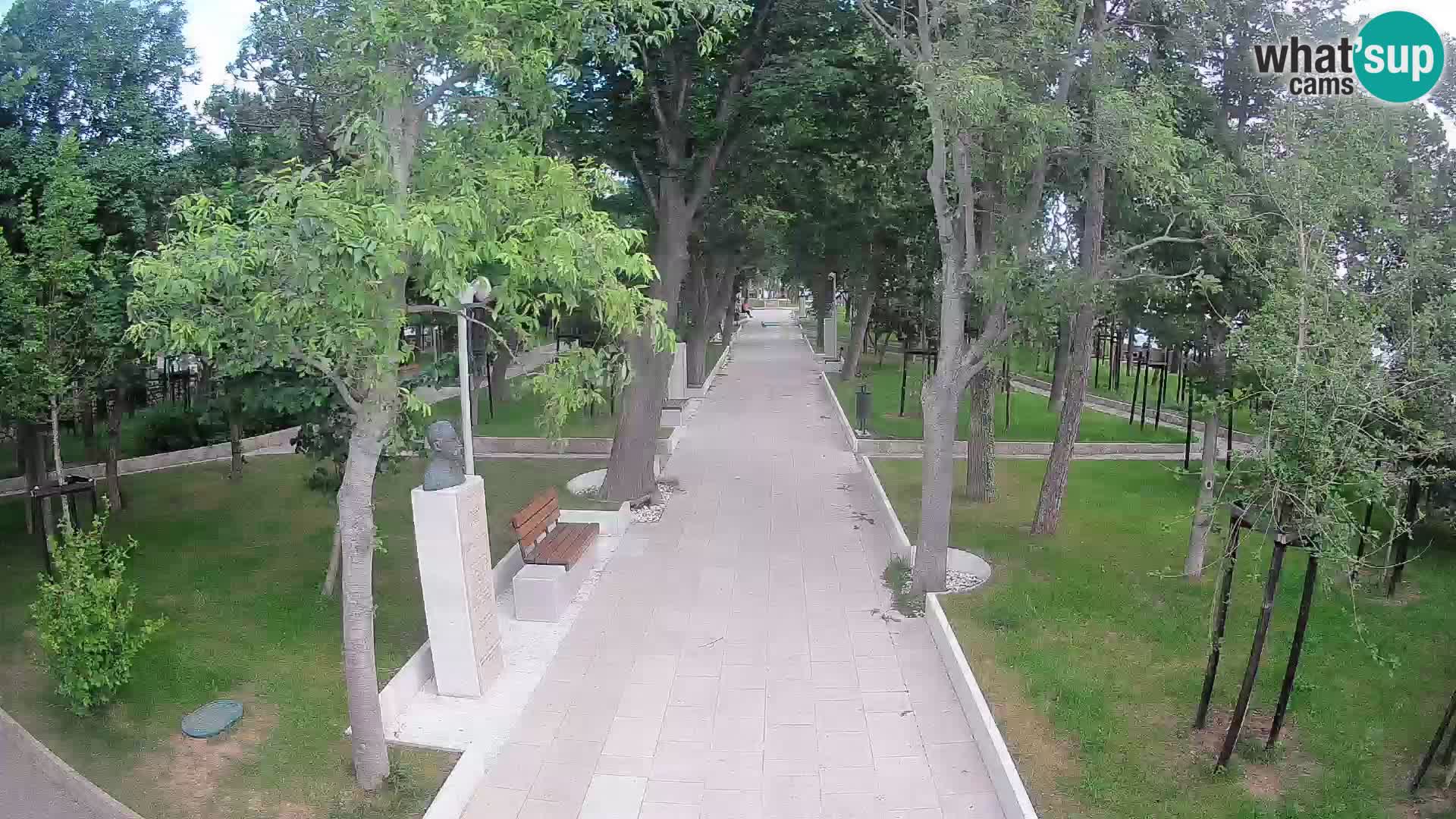 Park pisateljev Senj – Pogled v živo ob morju