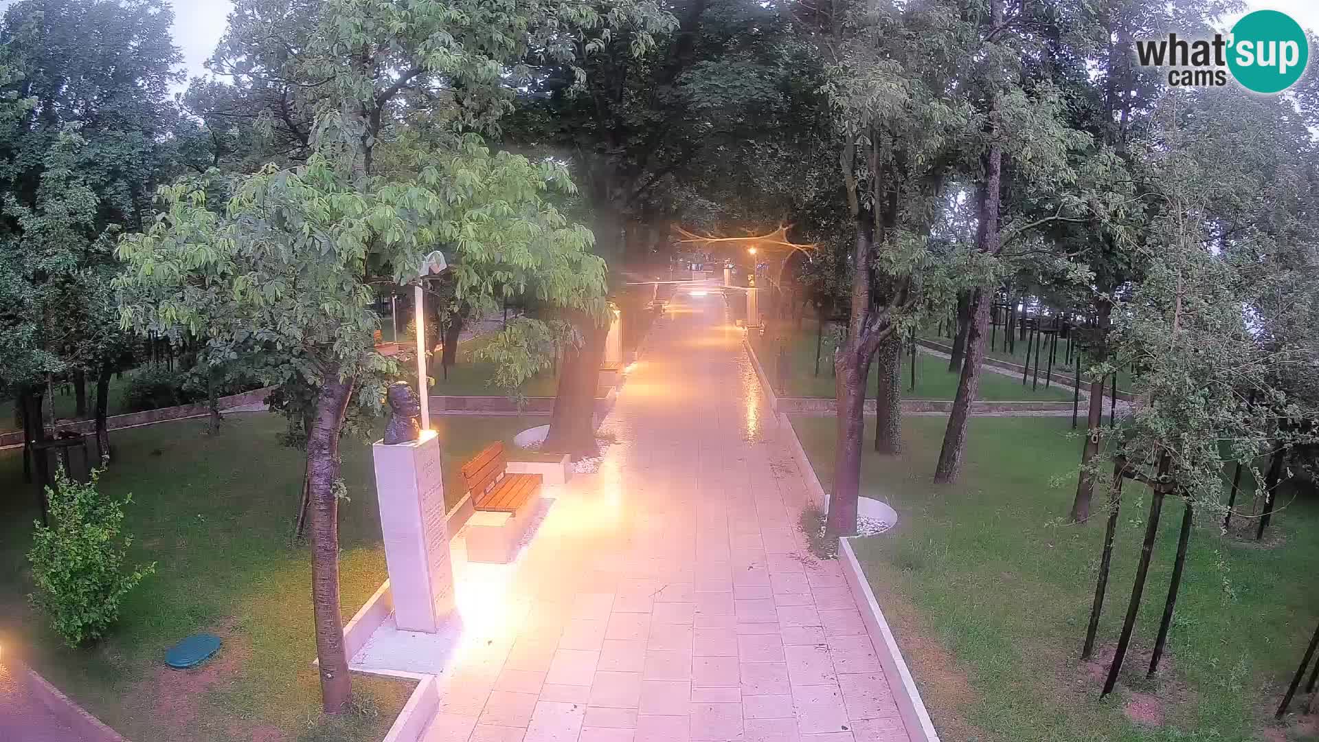 Webcam Schriftstellerpark Senj – Live am Meer