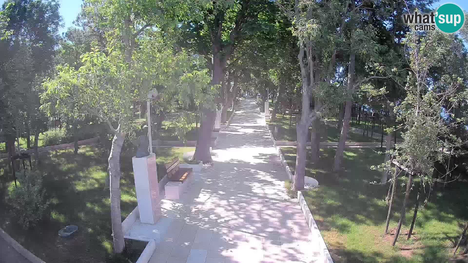 Park pisateljev Senj – Pogled v živo ob morju
