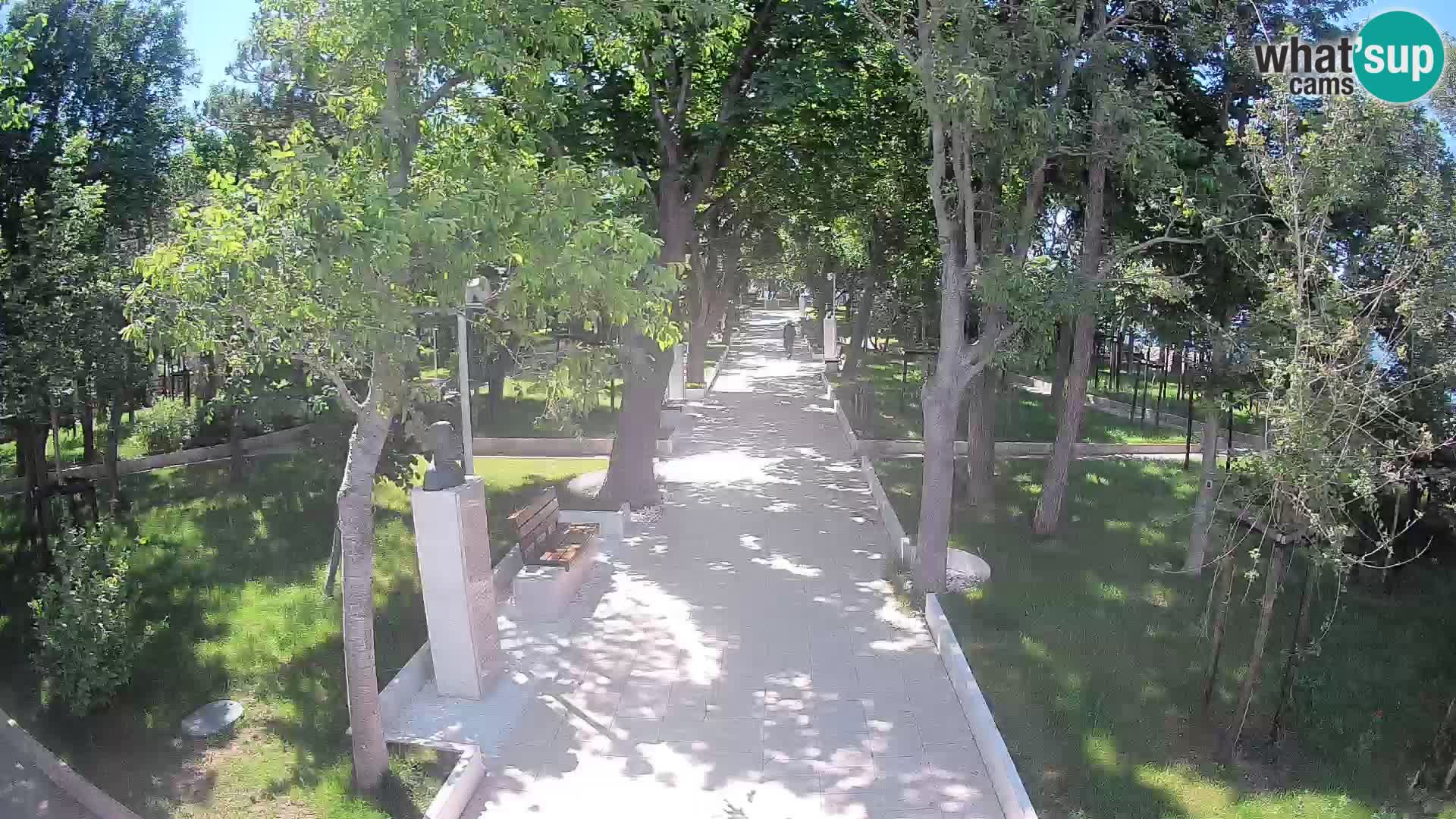 Park pisateljev Senj – Pogled v živo ob morju