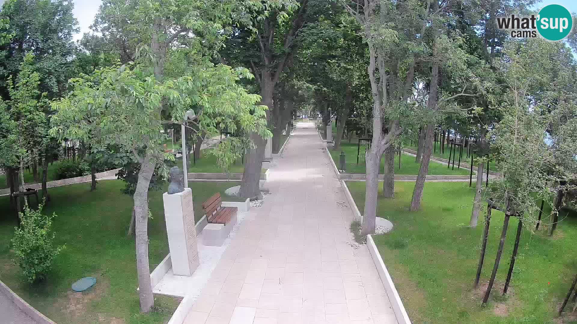 Park pisateljev Senj – Pogled v živo ob morju