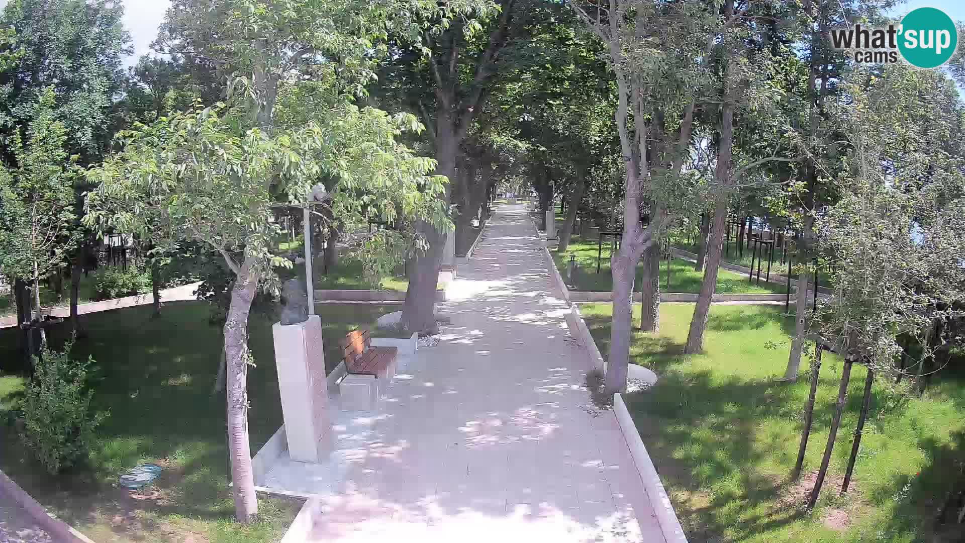 Park pisateljev Senj – Pogled v živo ob morju