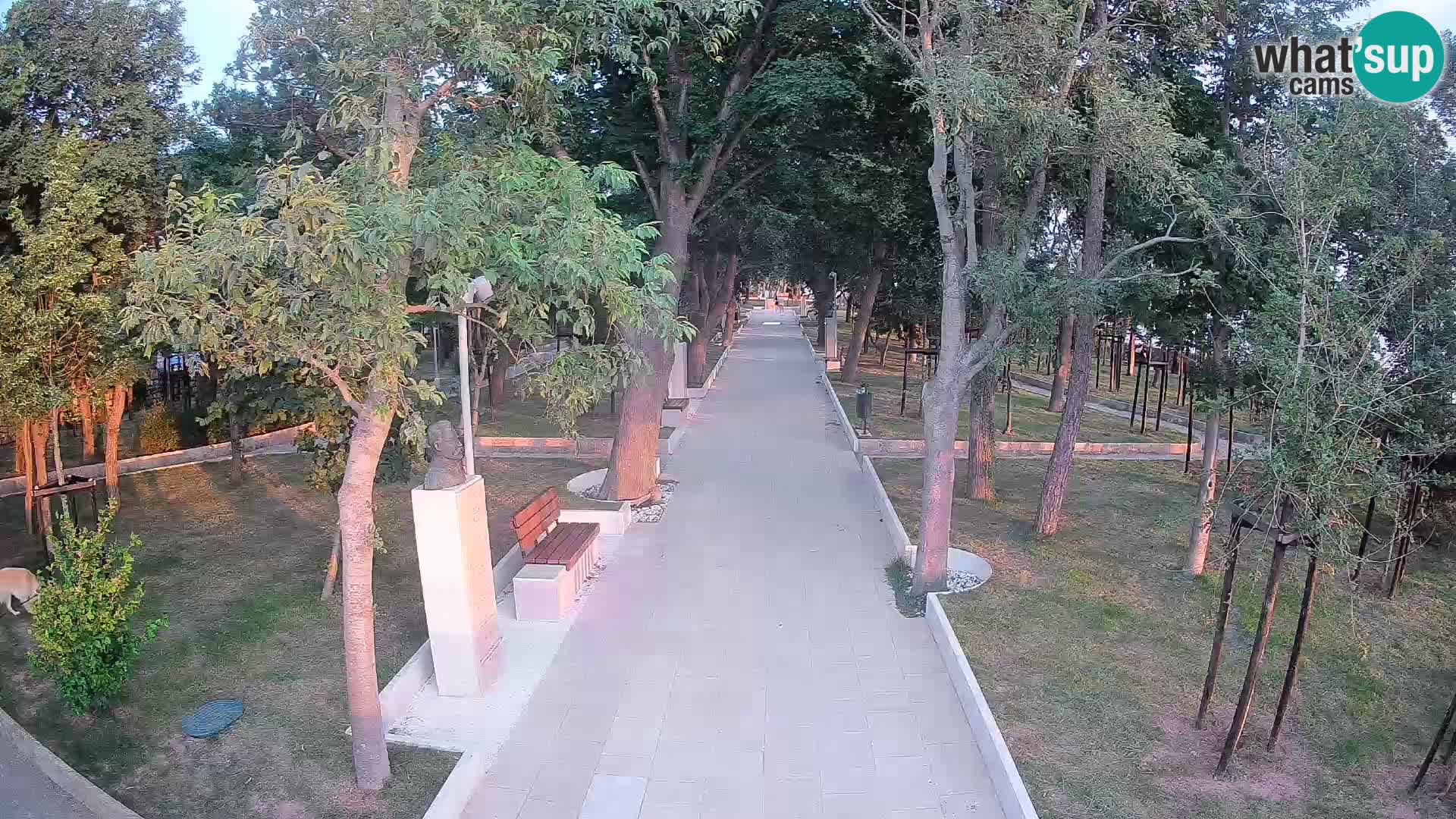 Park pisateljev Senj – Pogled v živo ob morju