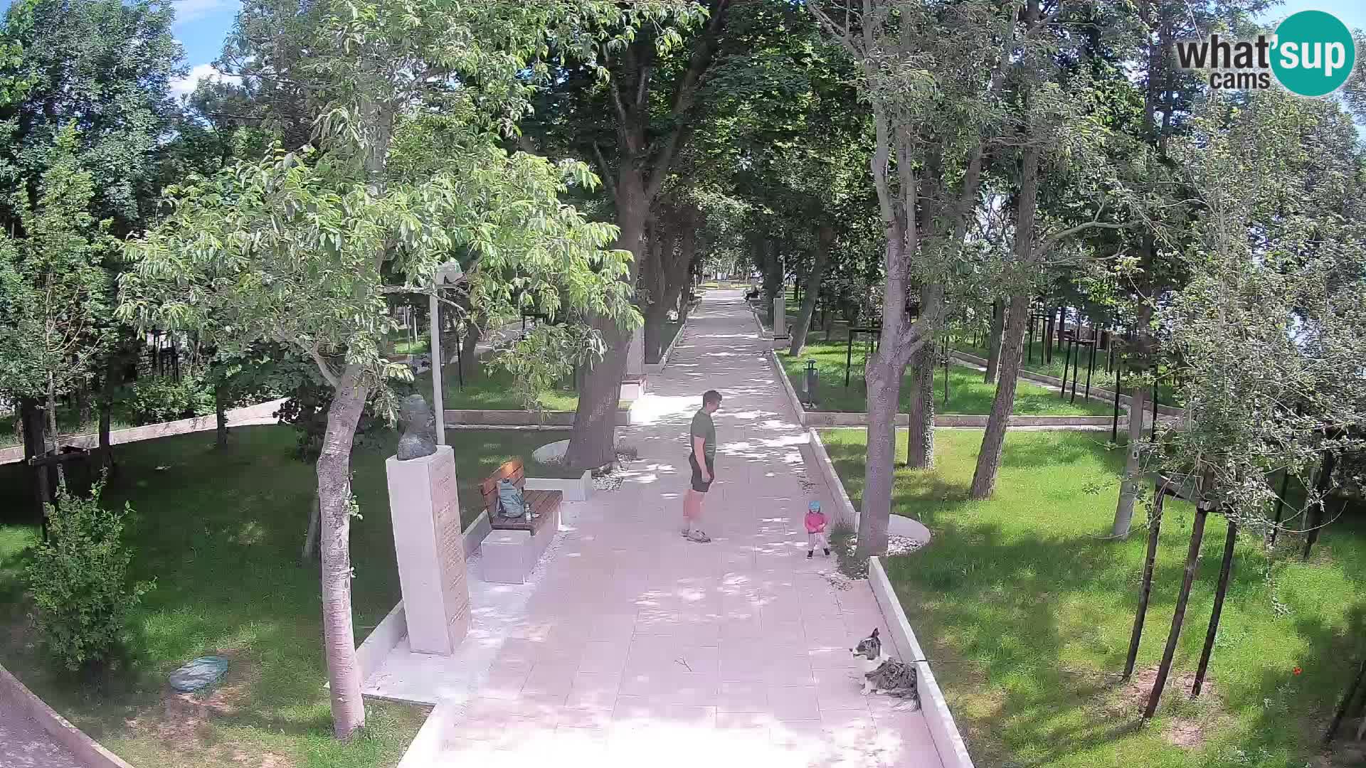Park pisateljev Senj – Pogled v živo ob morju