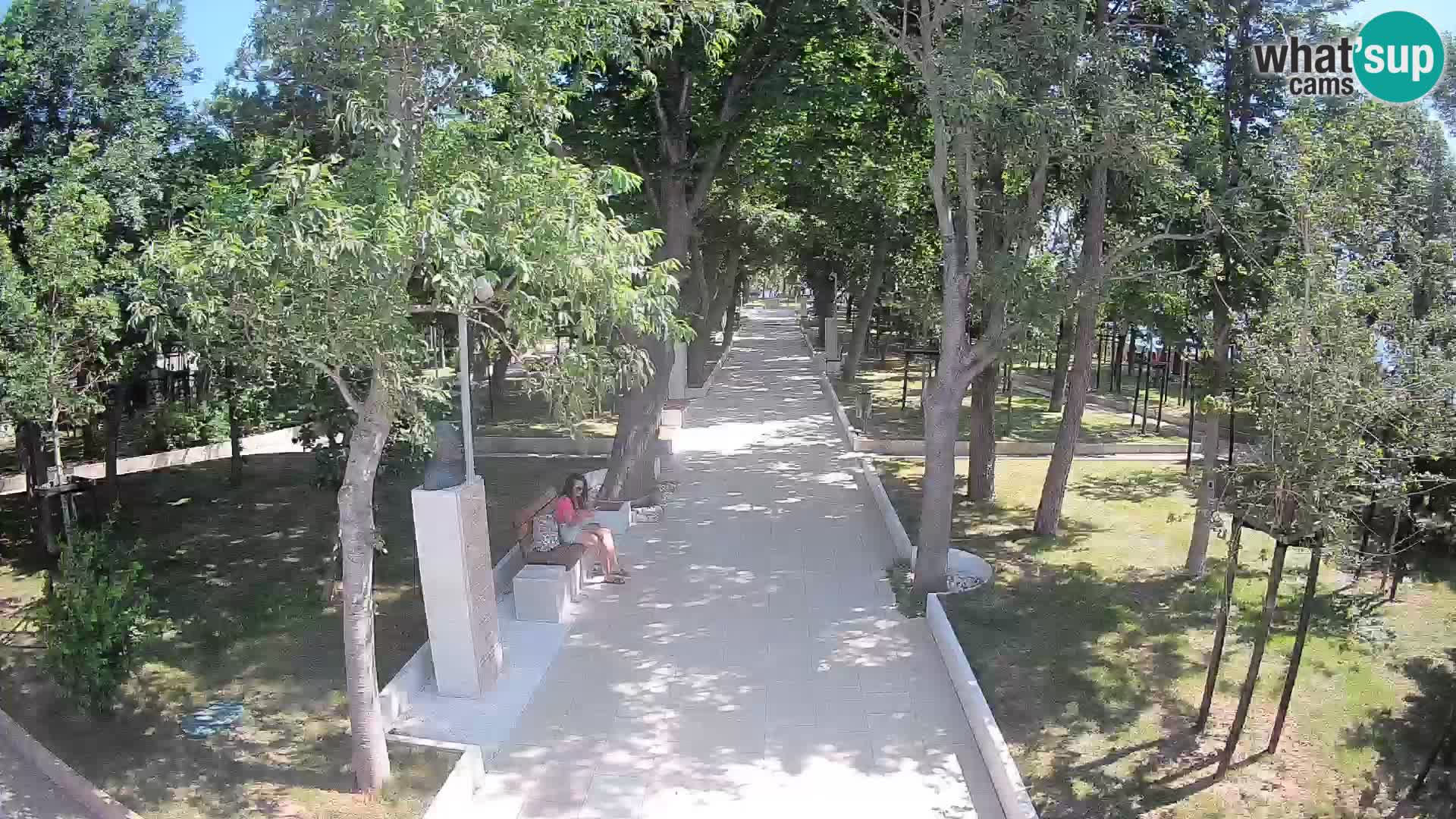 Park pisateljev Senj – Pogled v živo ob morju