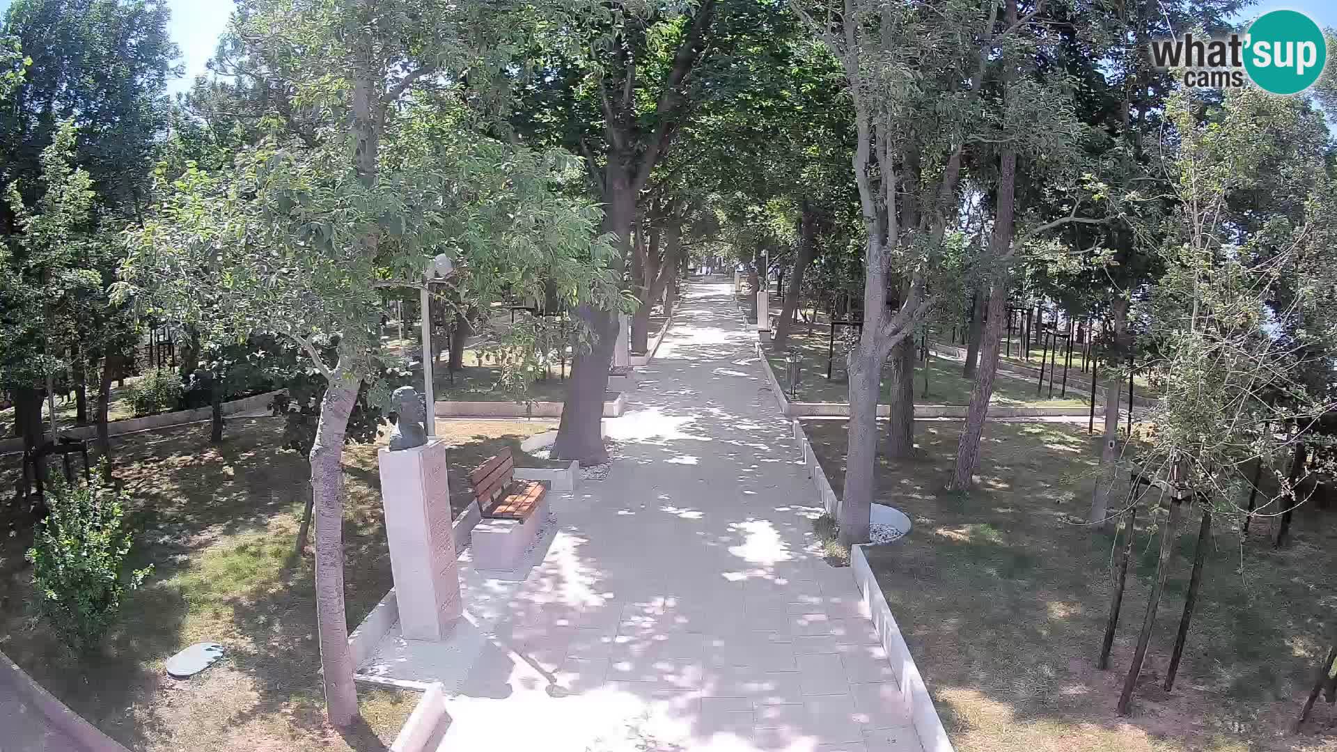 Park pisateljev Senj – Pogled v živo ob morju