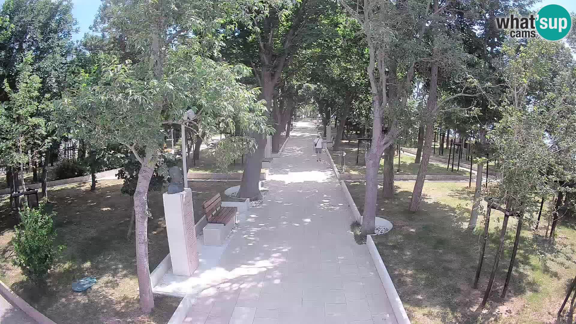 Park pisateljev Senj – Pogled v živo ob morju