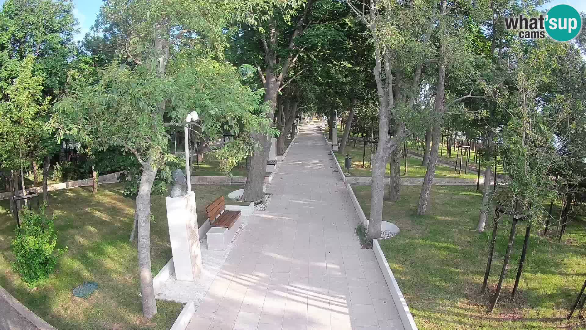 Park pisateljev Senj – Pogled v živo ob morju