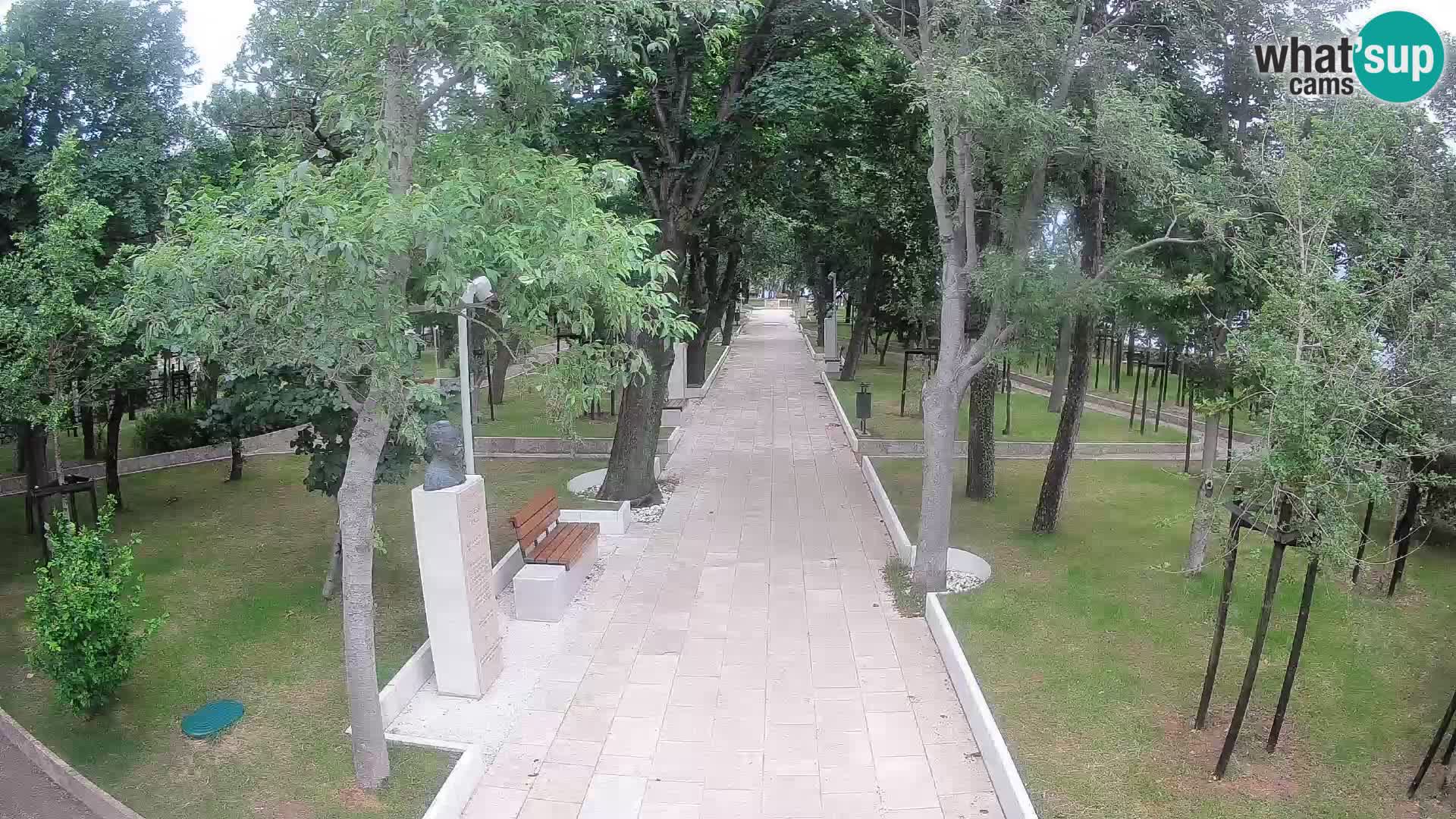 Park pisateljev Senj – Pogled v živo ob morju