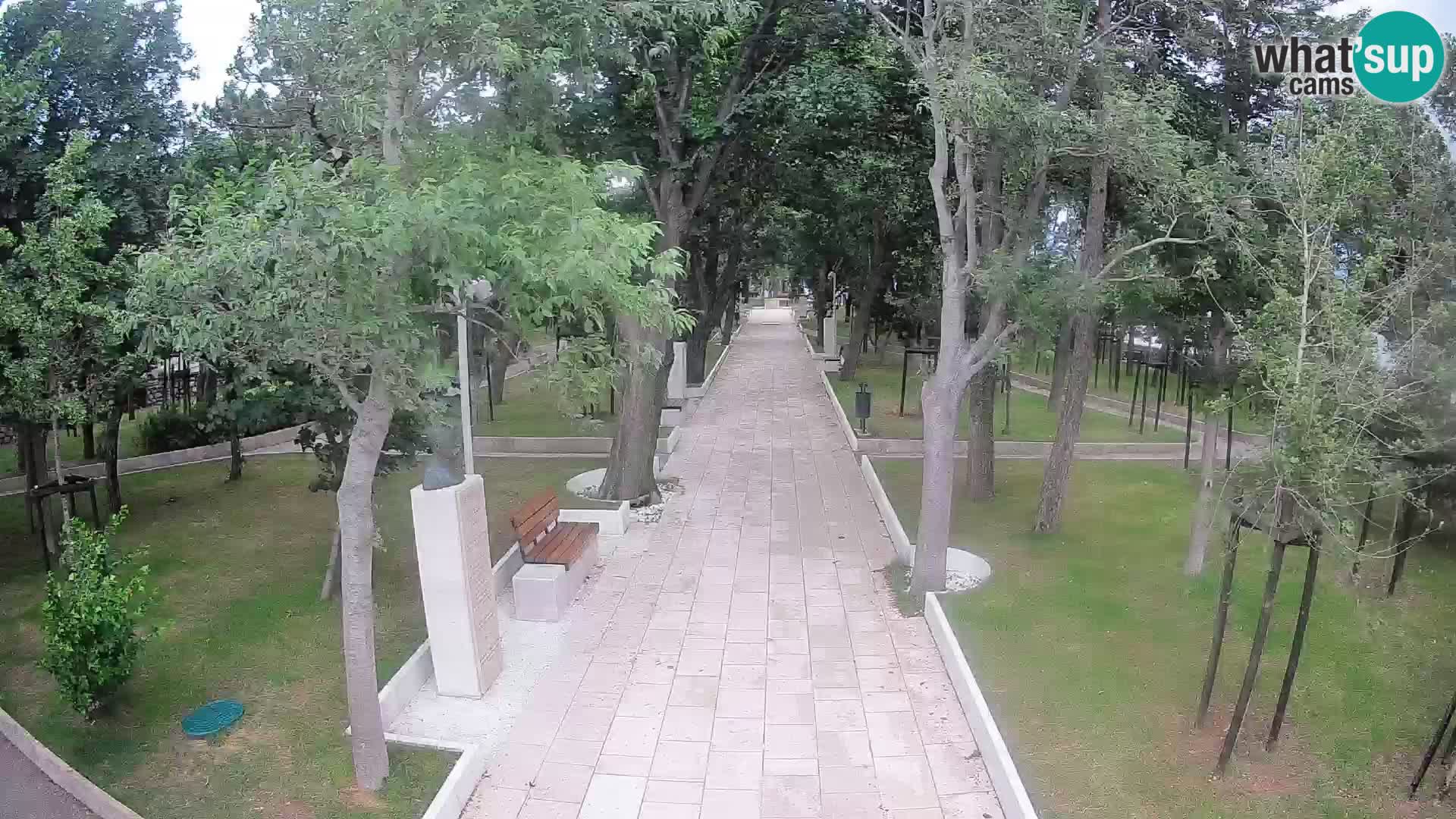 Park pisateljev Senj – Pogled v živo ob morju