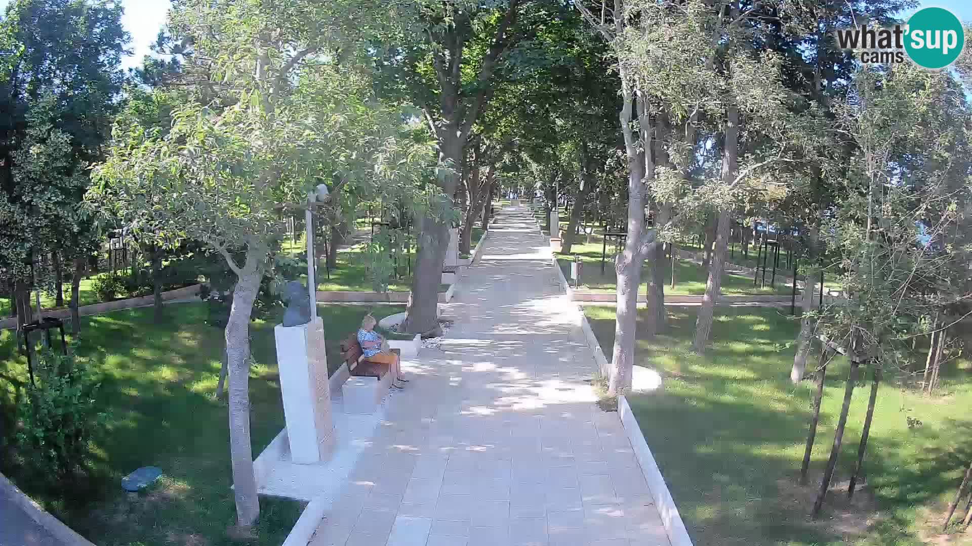 Park pisateljev Senj – Pogled v živo ob morju