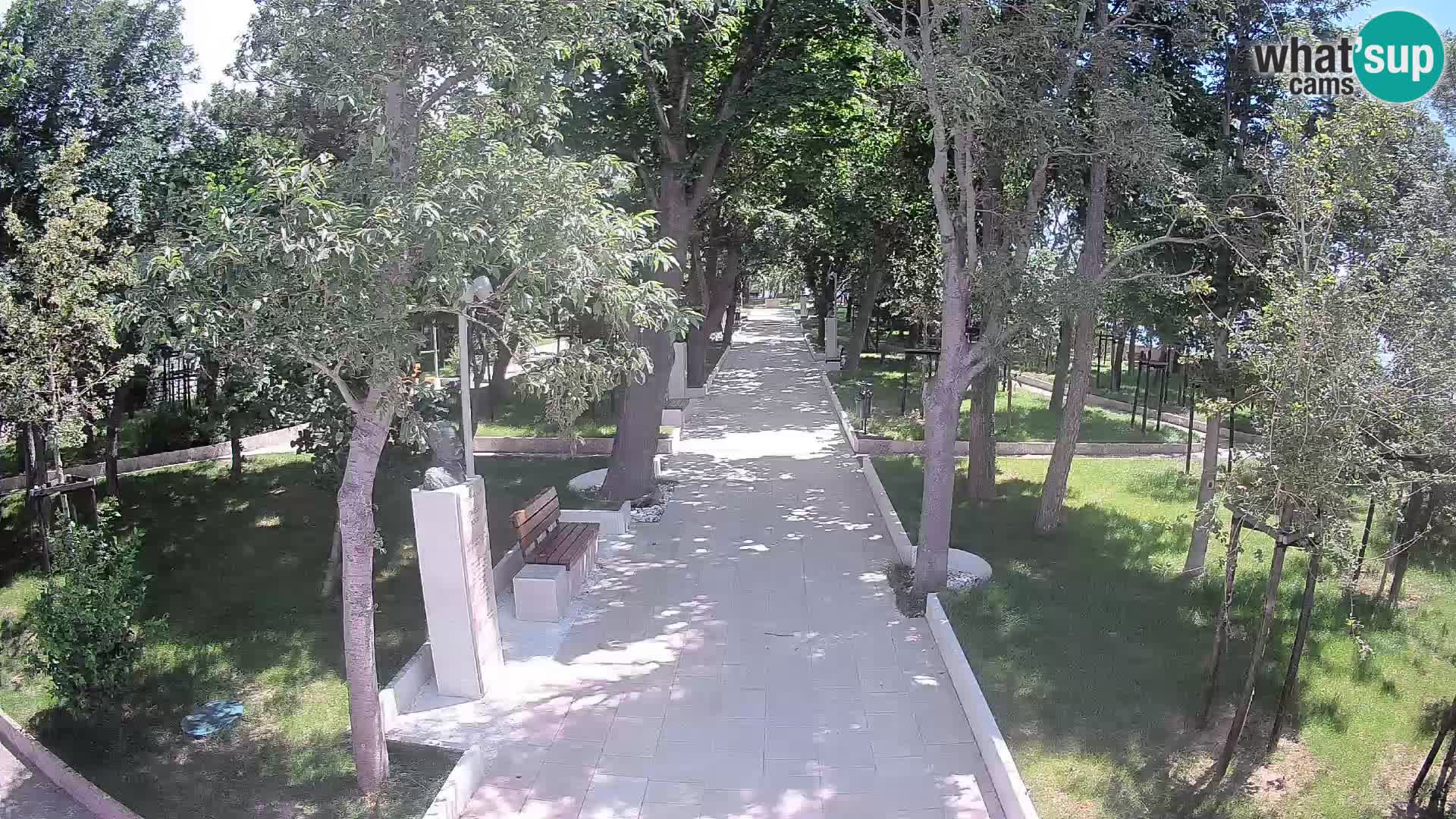 Park pisateljev Senj – Pogled v živo ob morju