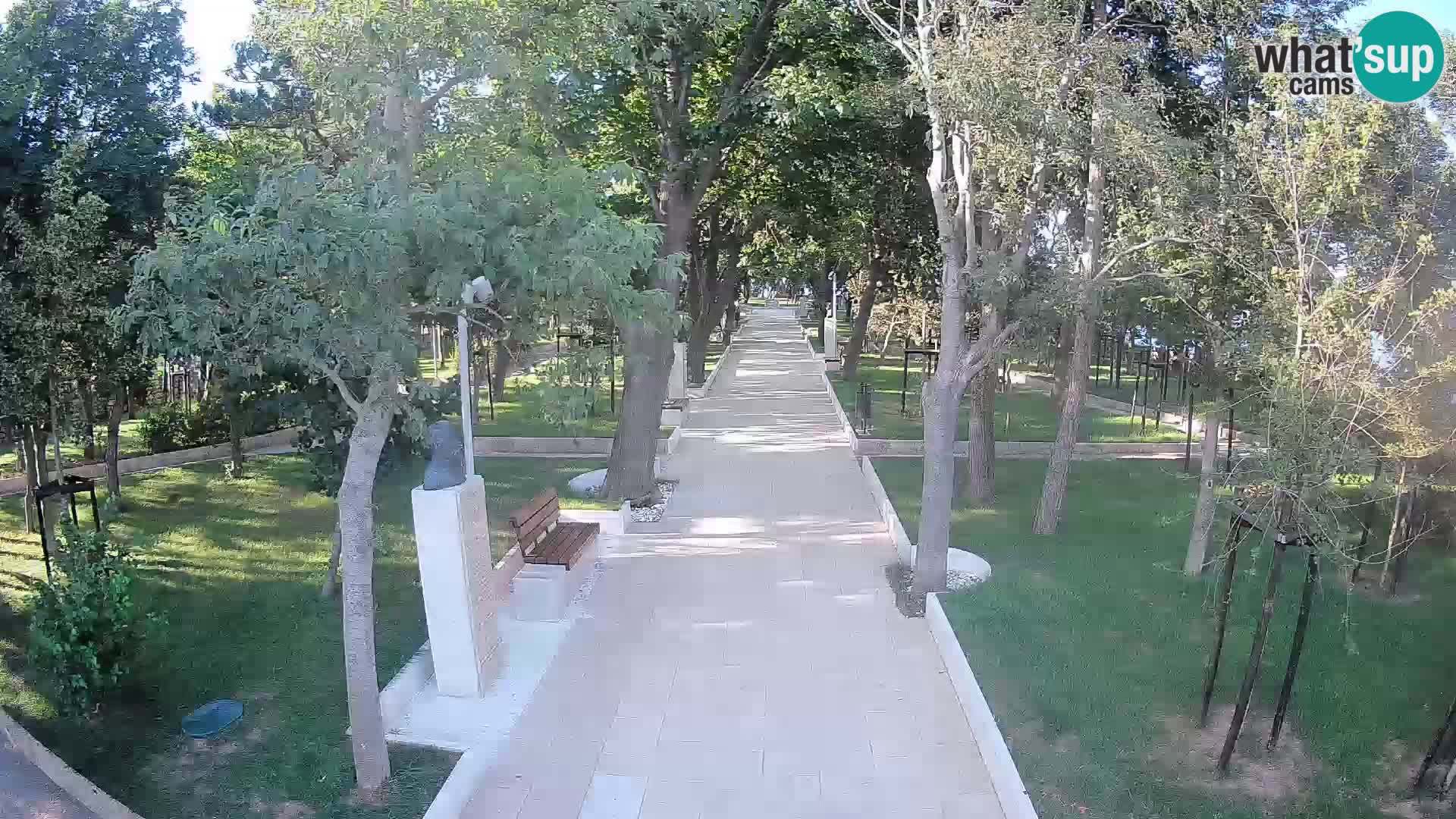 Park pisateljev Senj – Pogled v živo ob morju