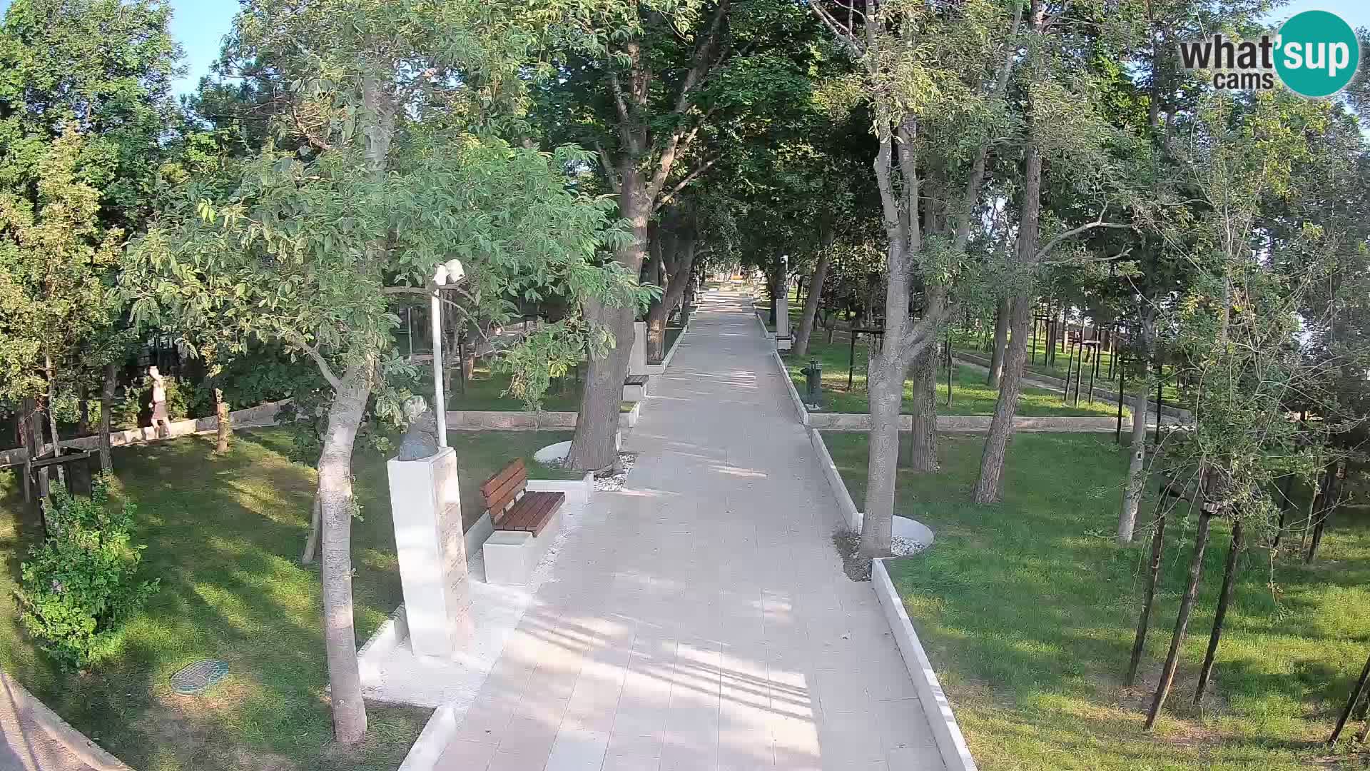 Park pisateljev Senj – Pogled v živo ob morju