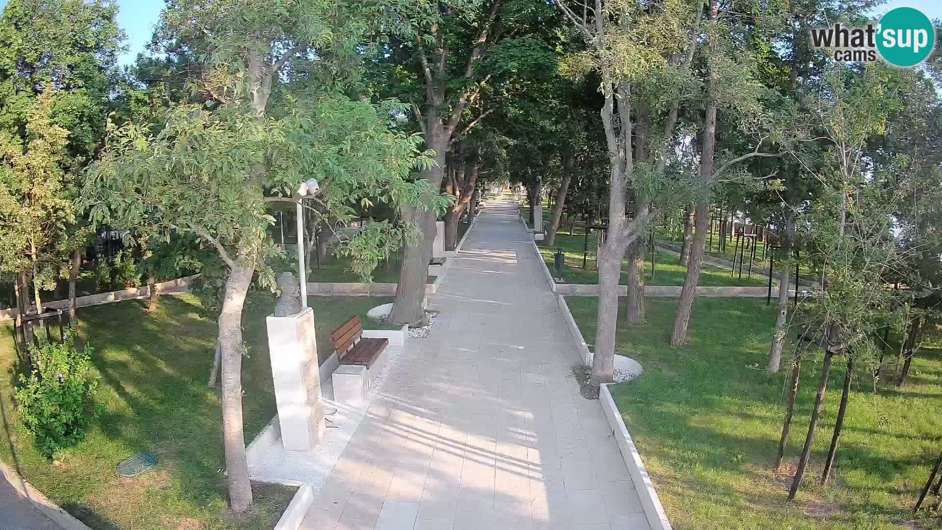 Park pisateljev Senj – Pogled v živo ob morju