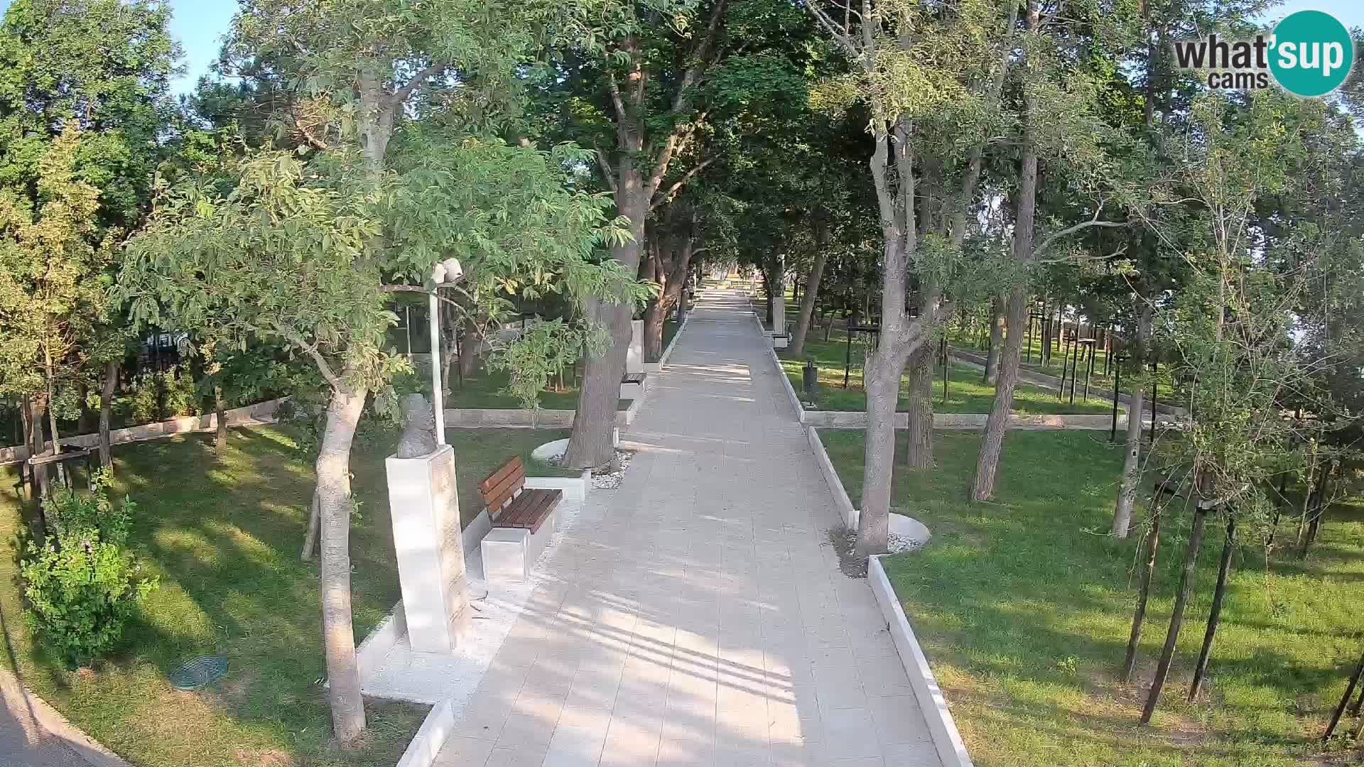 Park pisateljev Senj – Pogled v živo ob morju