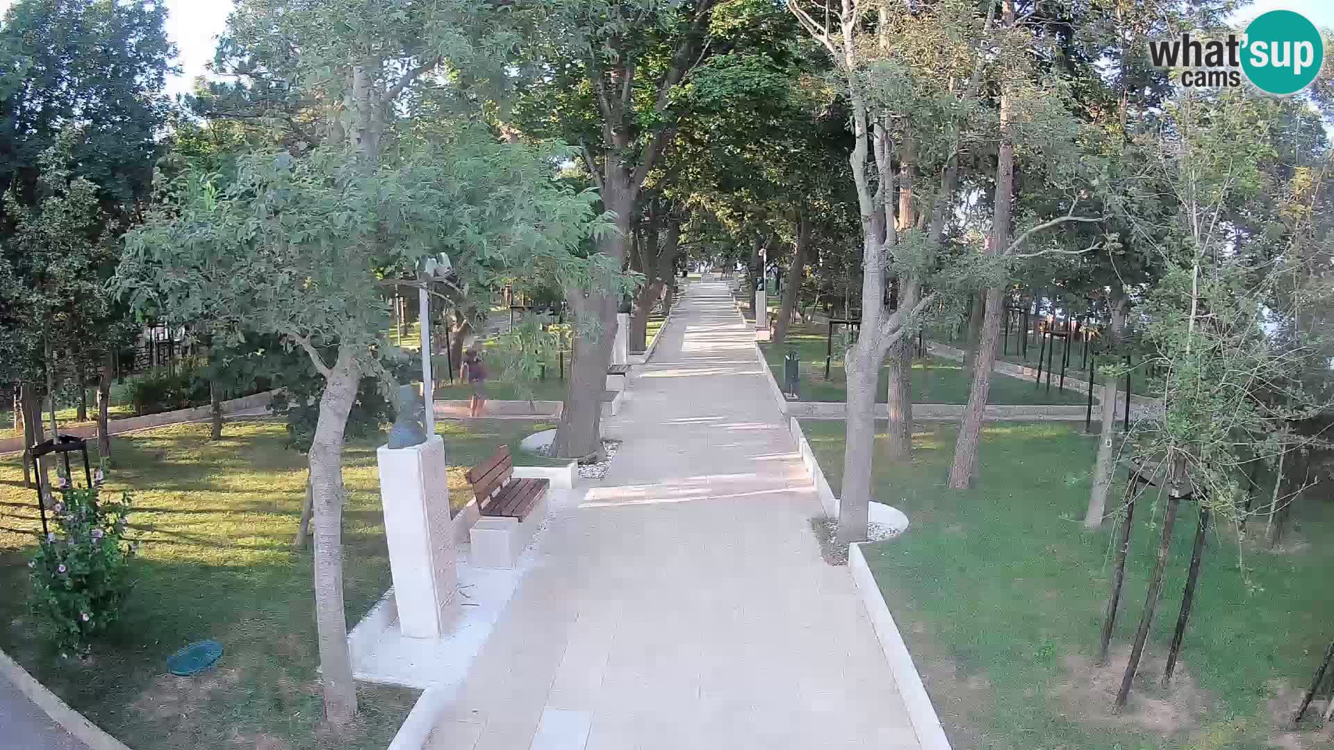 Park pisateljev Senj – Pogled v živo ob morju