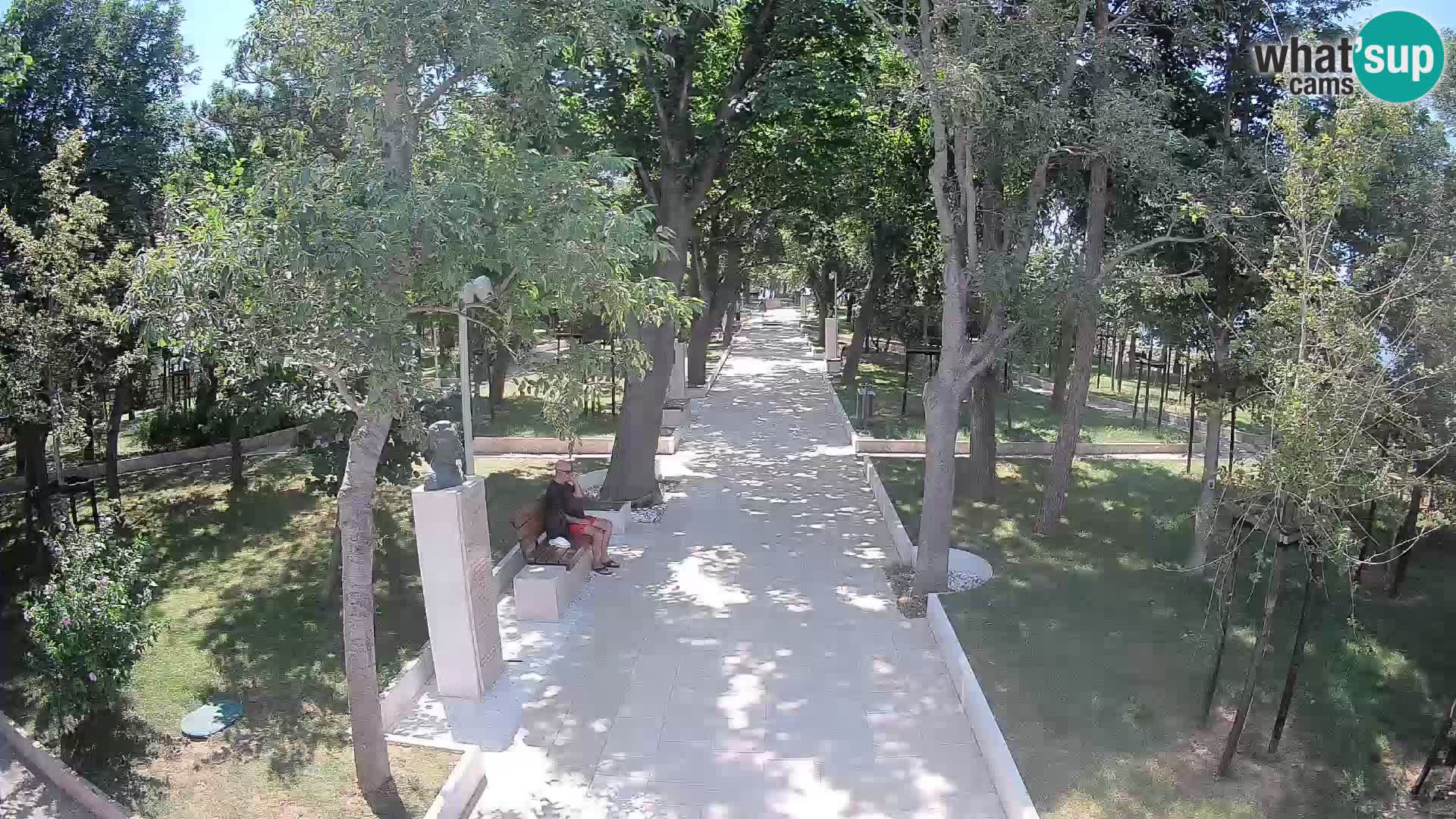 Park pisateljev Senj – Pogled v živo ob morju