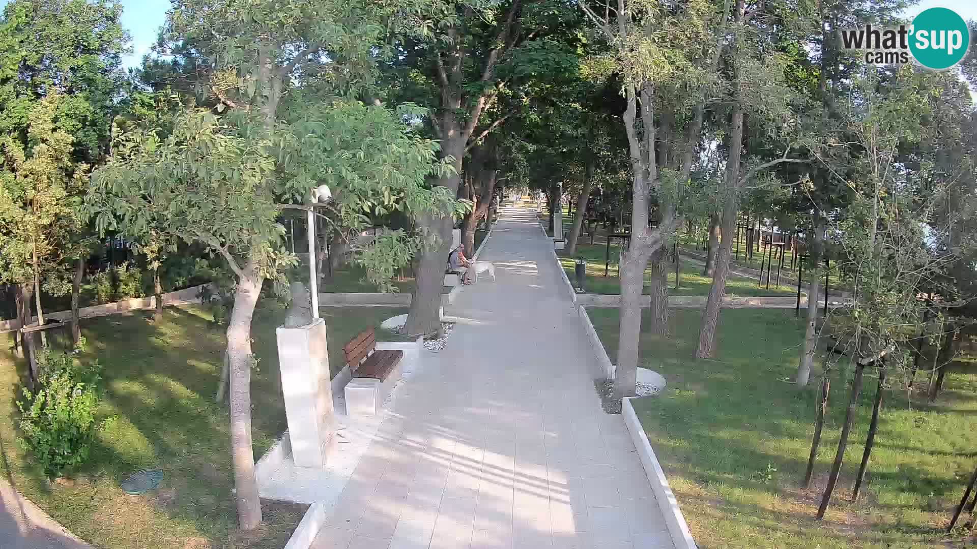 Park pisateljev Senj – Pogled v živo ob morju