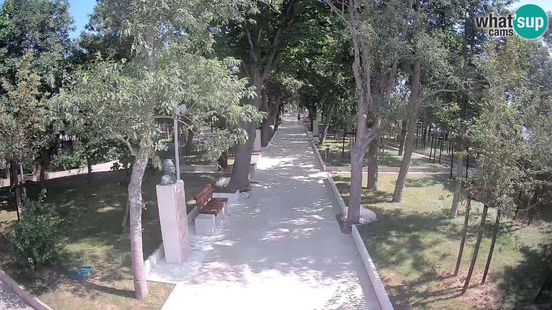 Park pisateljev Senj – Pogled v živo ob morju