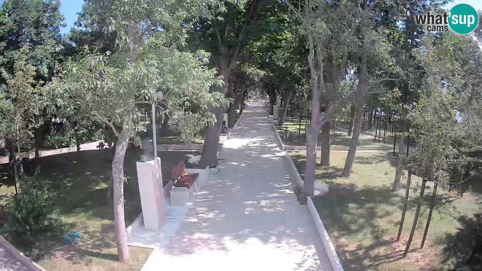Park pisateljev Senj – Pogled v živo ob morju