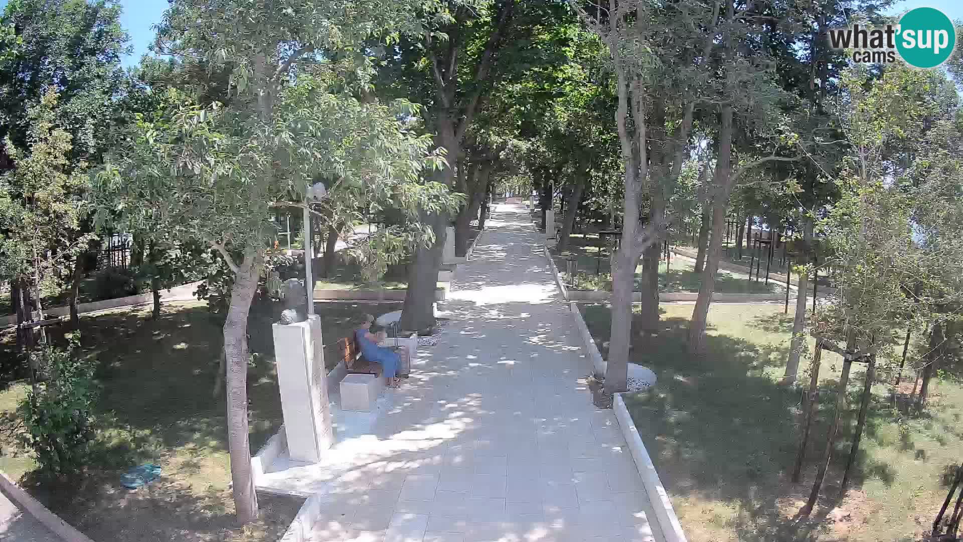 Park pisateljev Senj – Pogled v živo ob morju