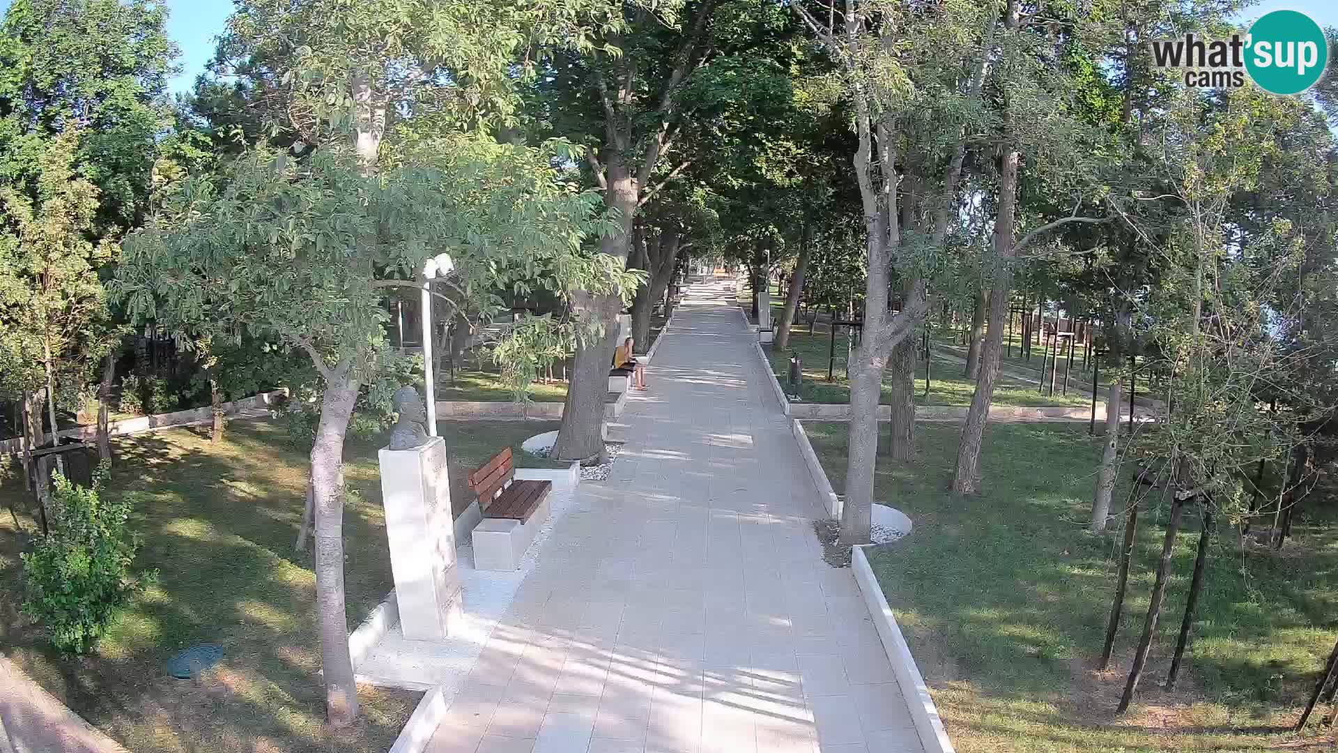 Park pisateljev Senj – Pogled v živo ob morju