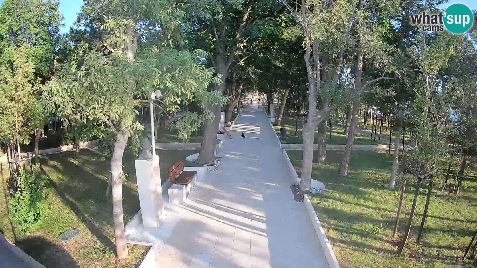Park pisateljev Senj – Pogled v živo ob morju