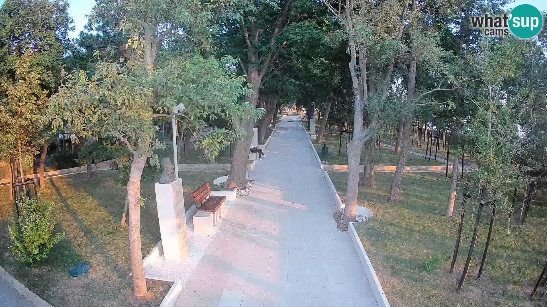 Park pisateljev Senj – Pogled v živo ob morju