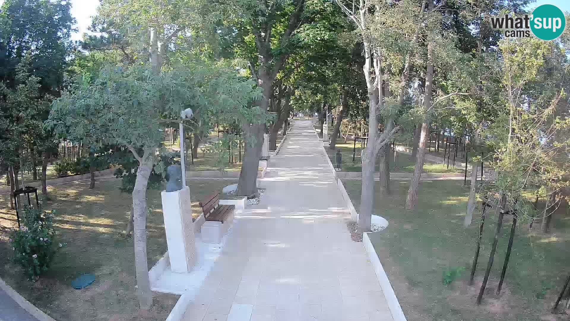 Park pisateljev Senj – Pogled v živo ob morju