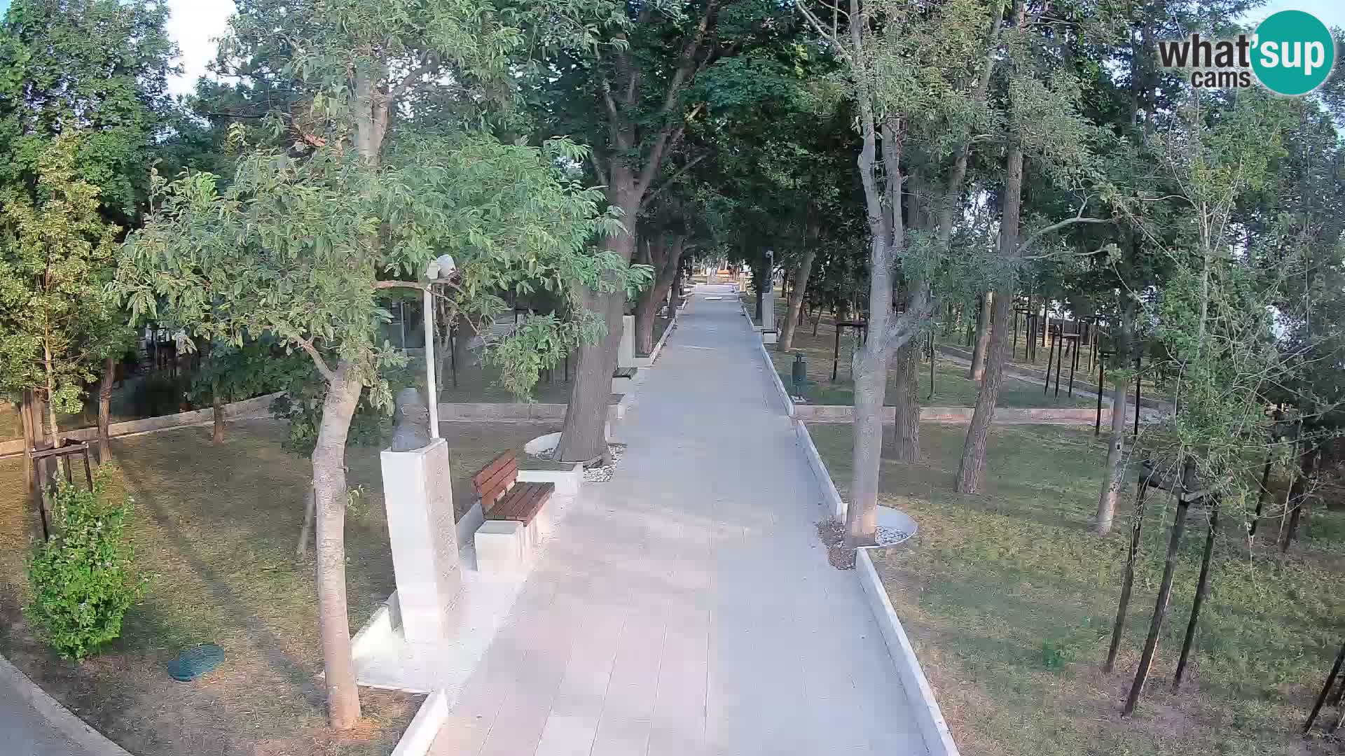 Park pisateljev Senj – Pogled v živo ob morju